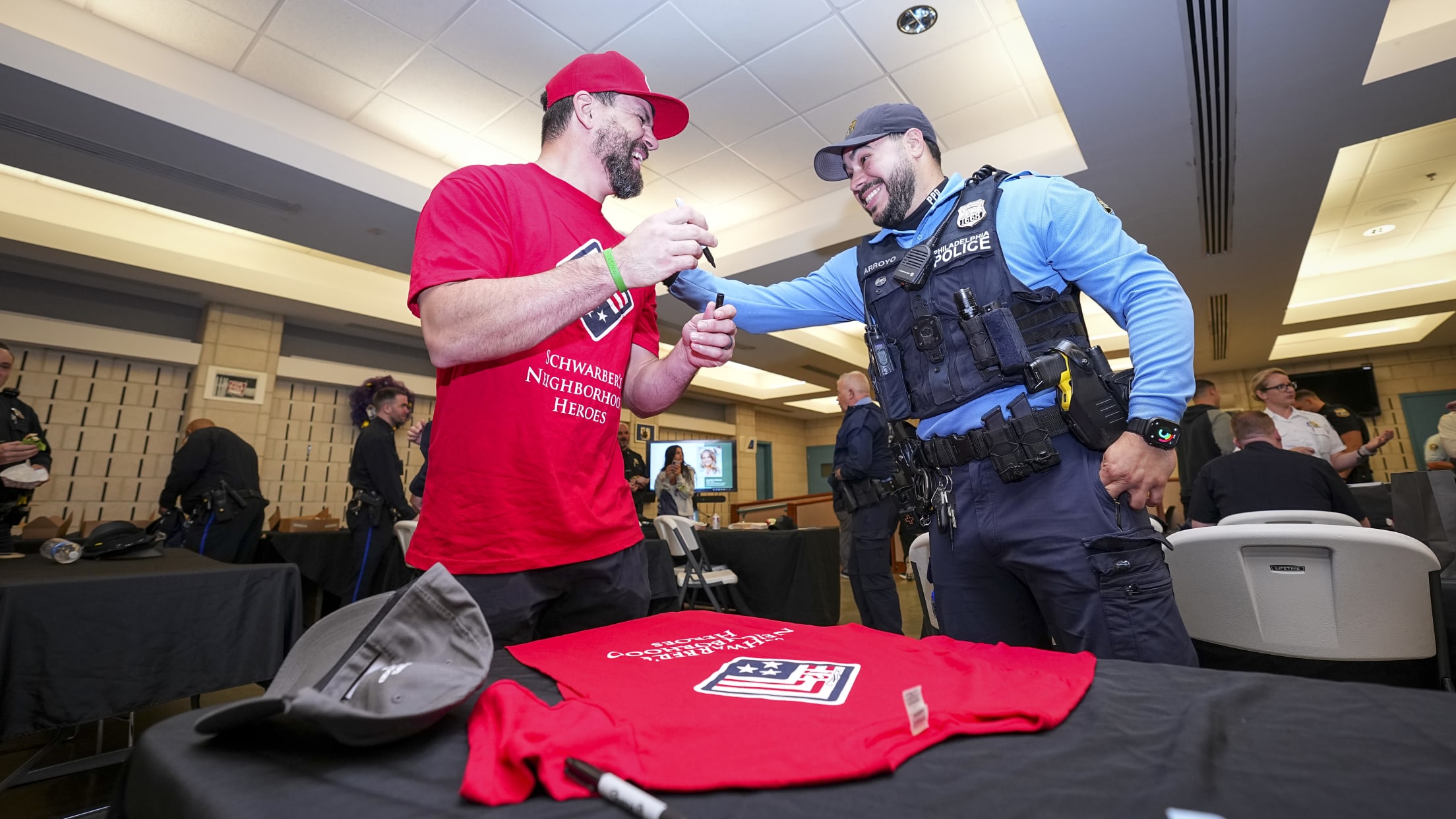 Schwarber_Neighborhood_Heroes13516