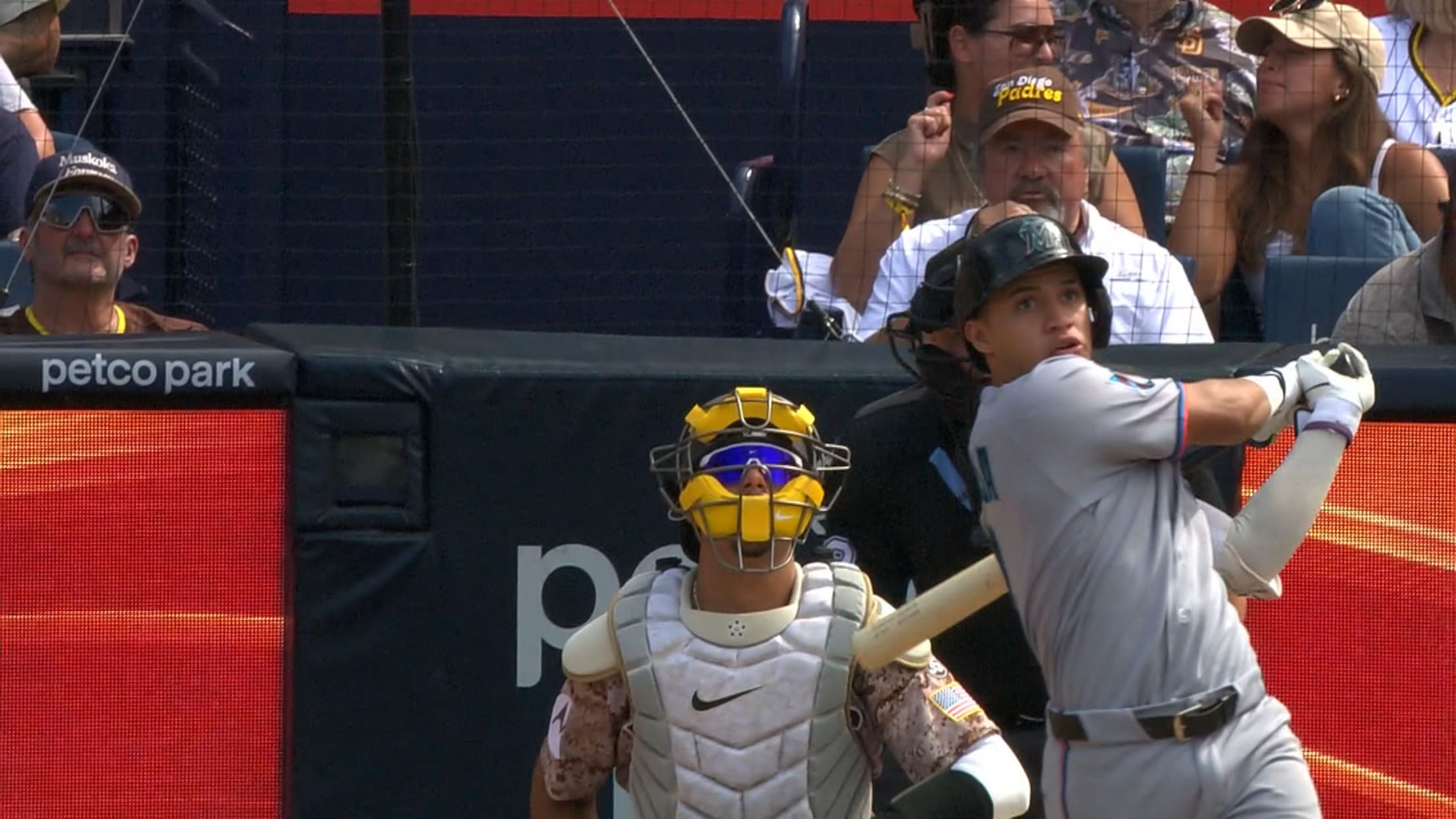 Javier Sanoja's three-run home run (10)