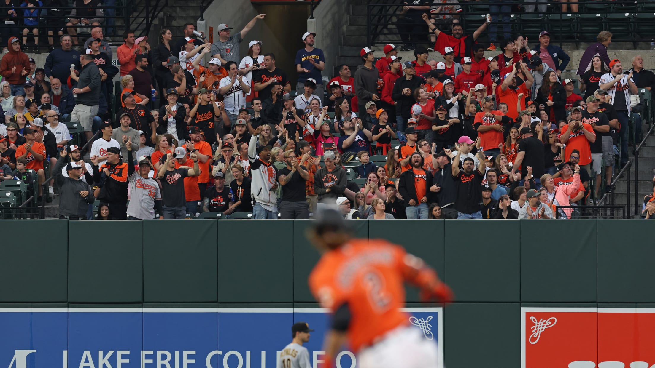 BAL-BI-InFocus-0519 - 068