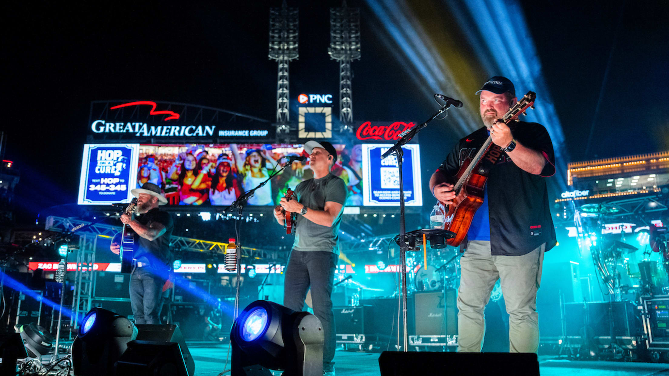 Zac Brown Band PostGame Concert Cincinnati Reds