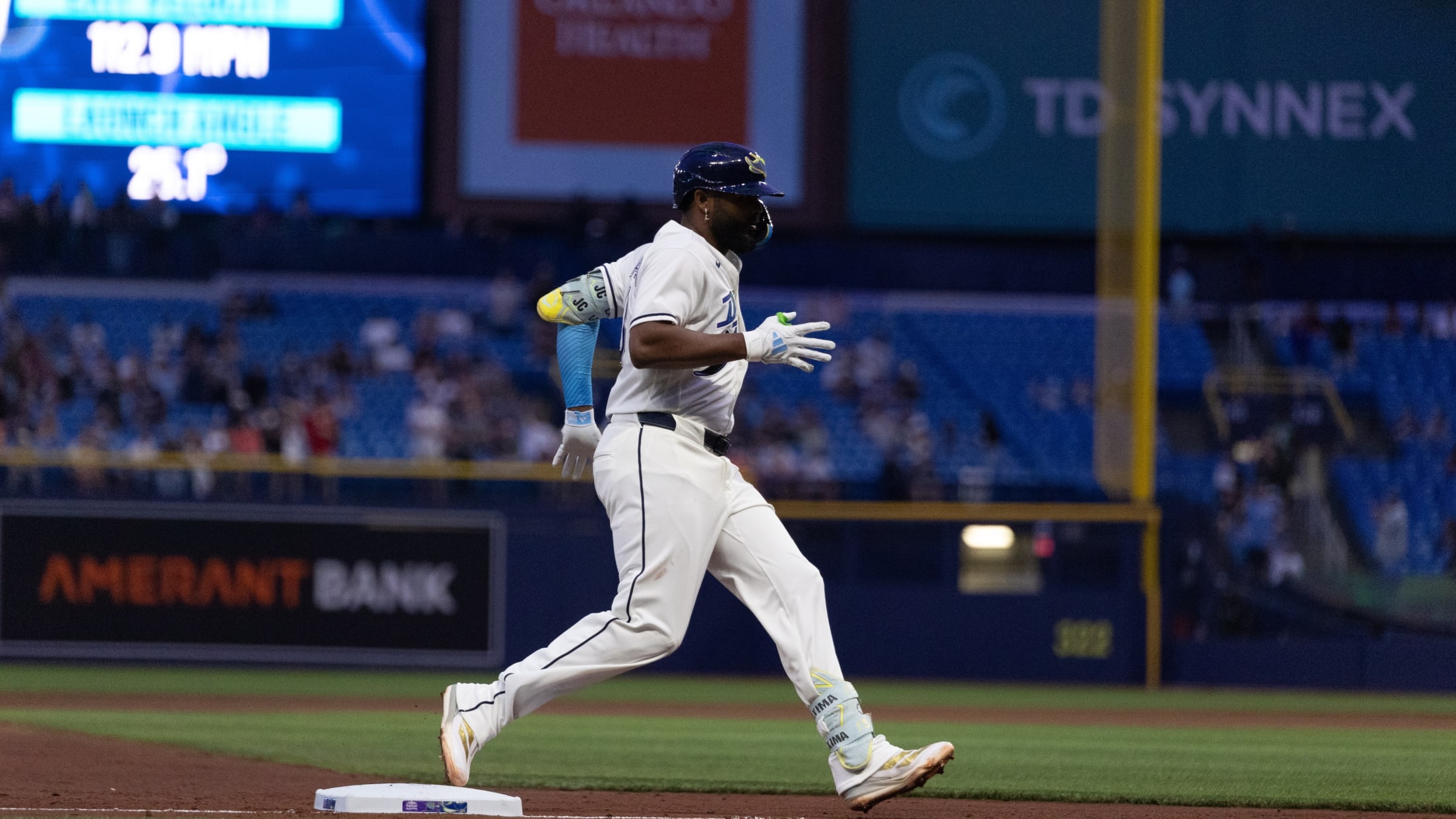 Junior Caminero's monster solo homer (9)