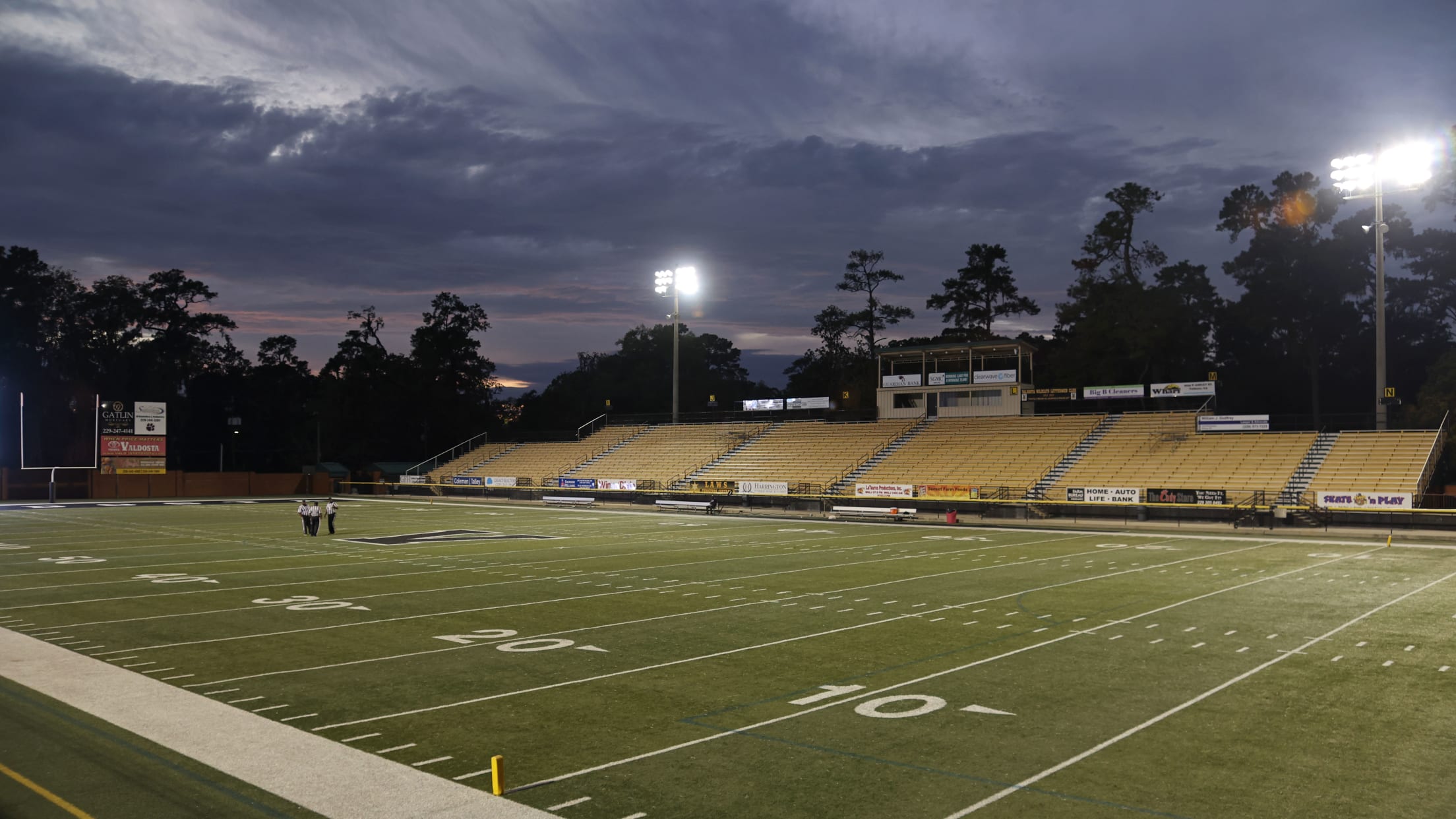 BAL-Os-Insider-DLHall-010