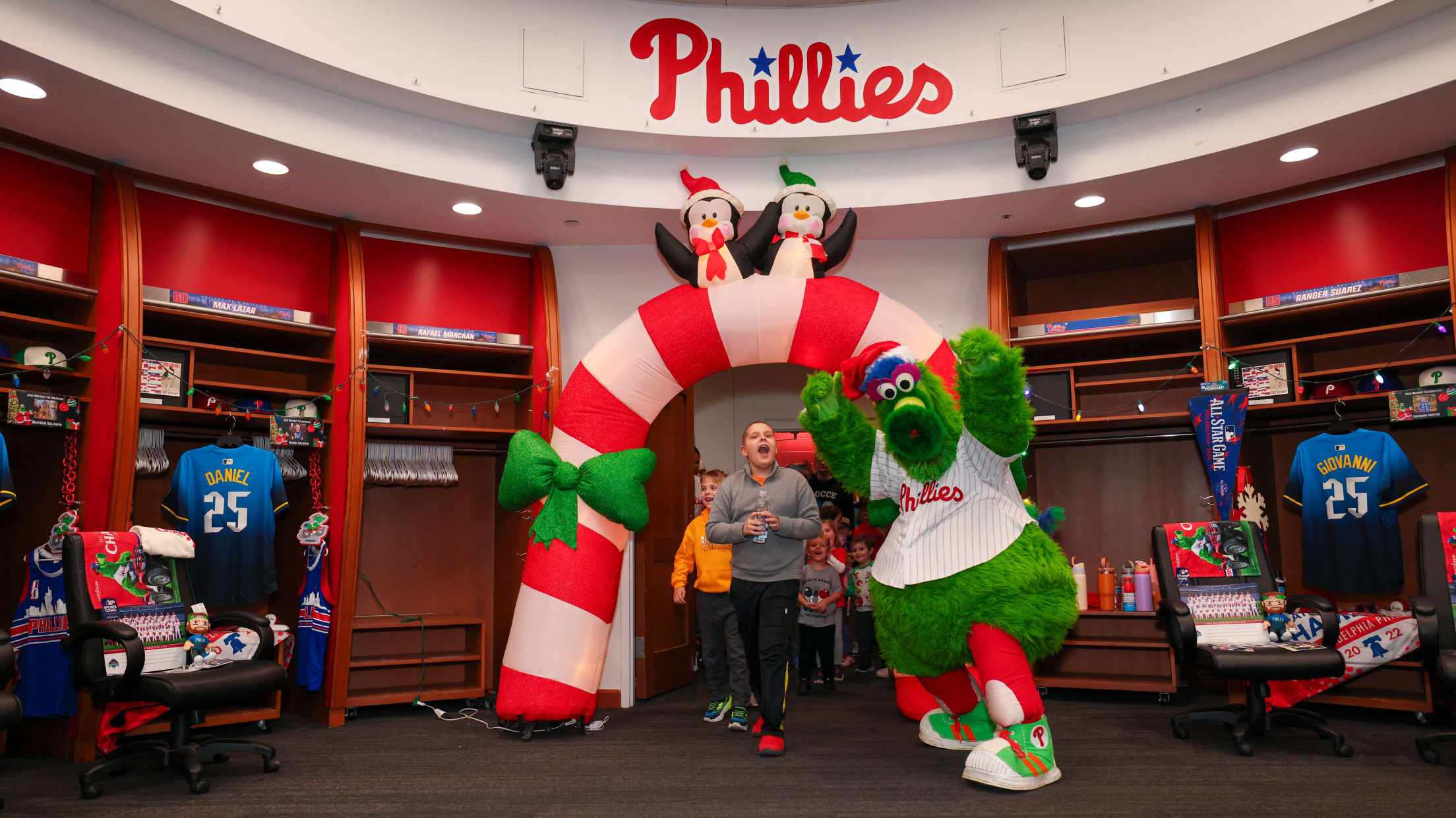 20251212_Ballgirls Holiday Party-21