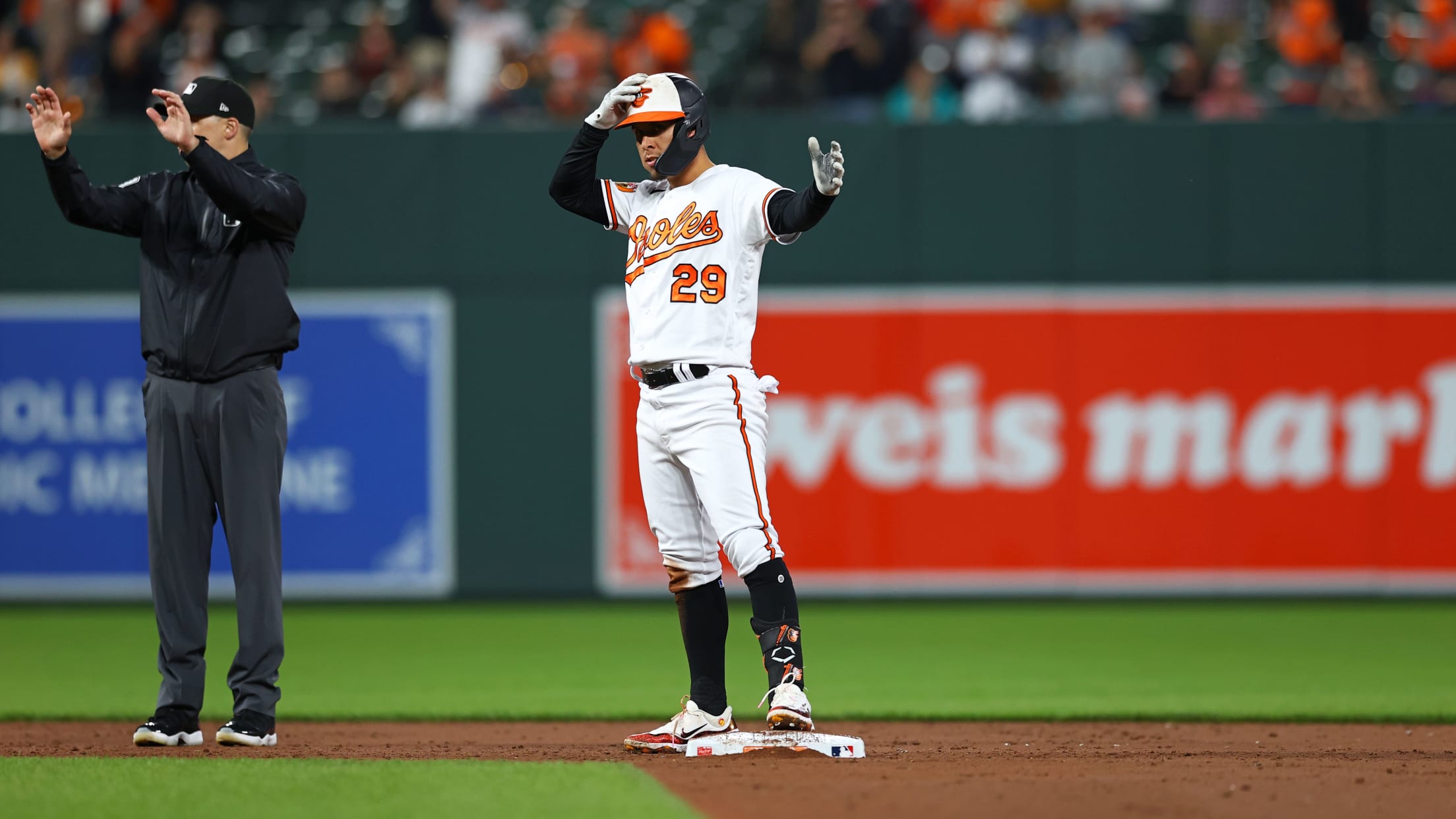 BAL-In Focus 0421 - 0426 Homestand - 018