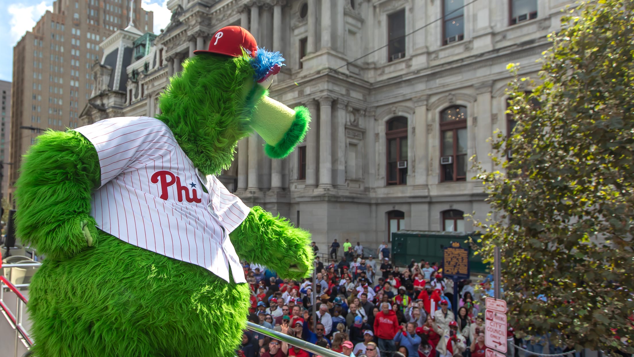 20251002_Rally_Red_October_Bus_Waterfalls-19