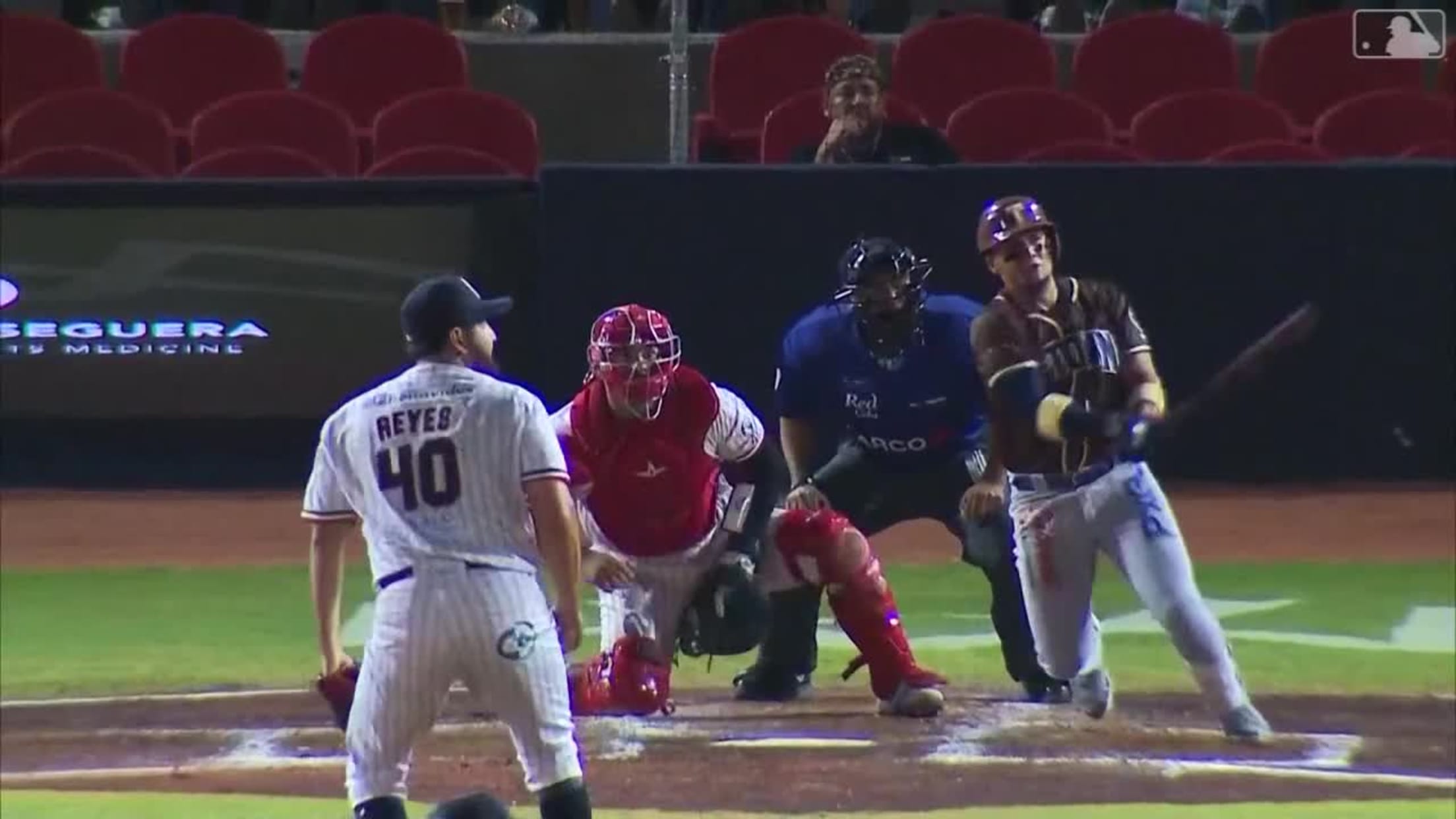 Ramón Mendoza pega doble de dos carreras