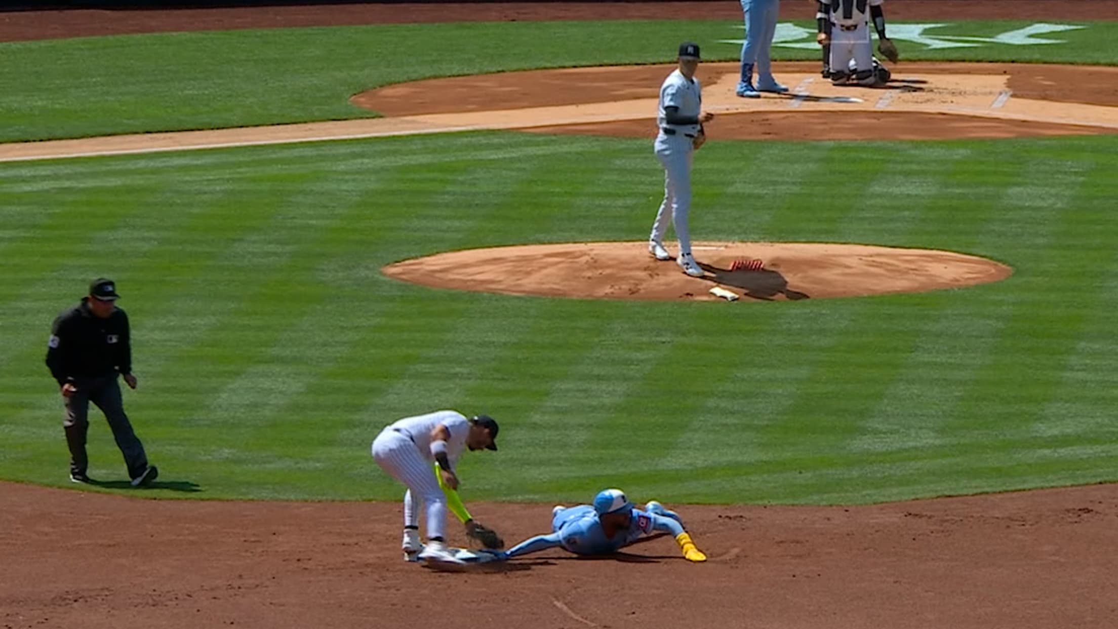 Will Warren intenta retirar a Maikel Garcia