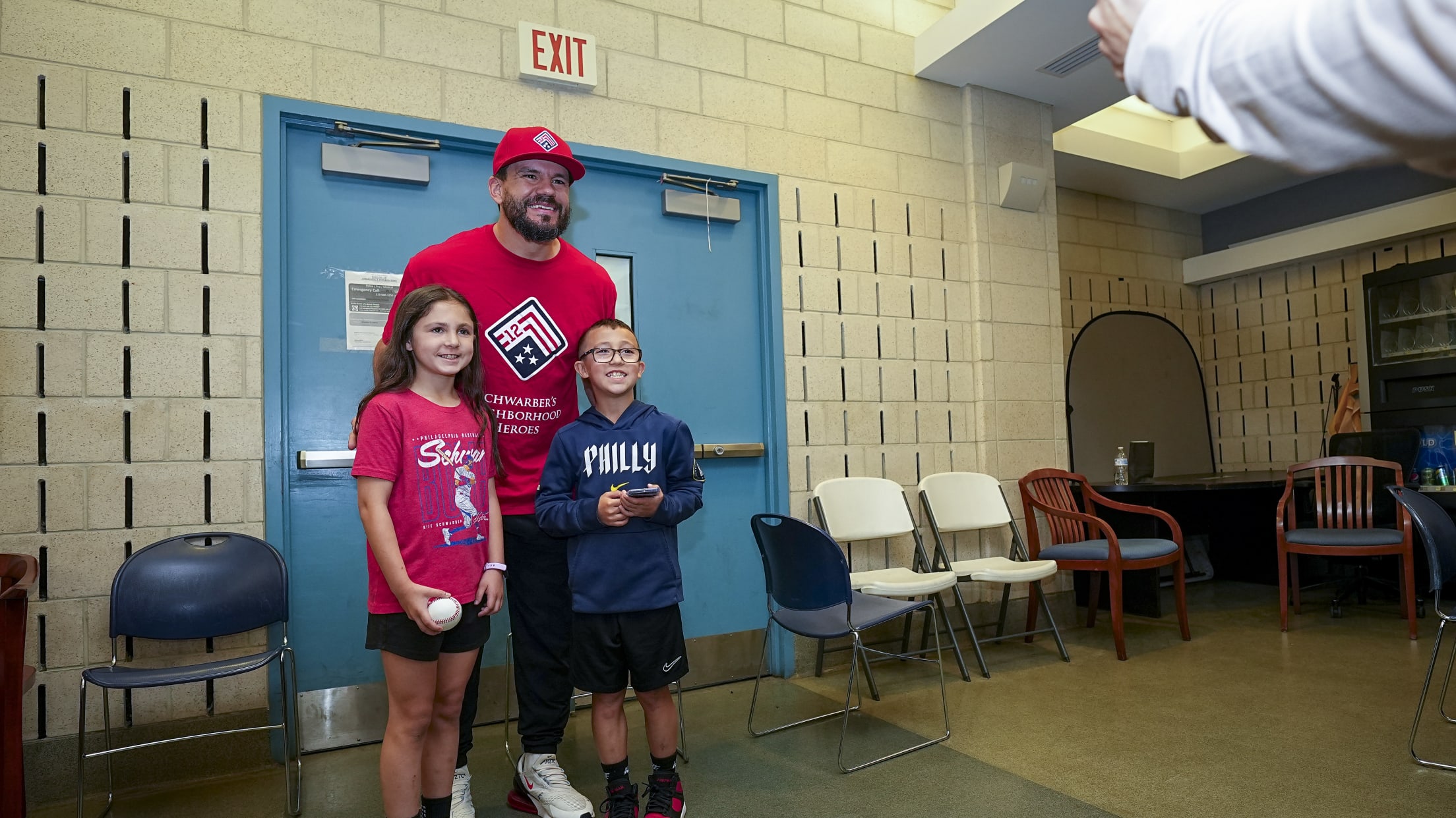 Schwarber_Neighborhood_Heroes13493