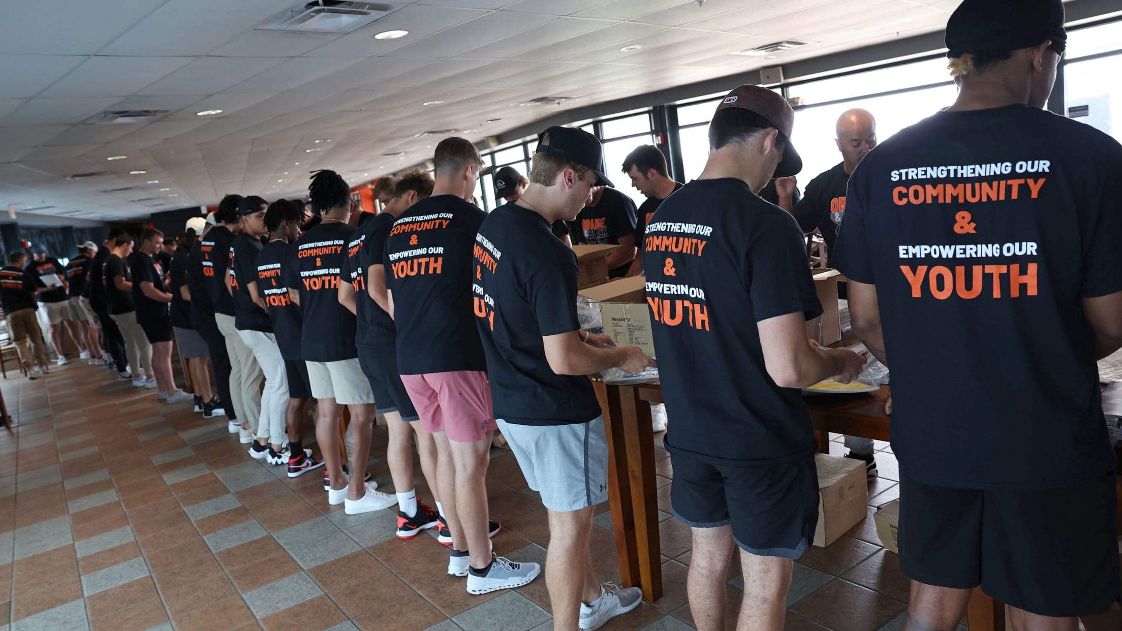 Birdland Insider: Orange and Black Gives Back Week of Service | MLB.com