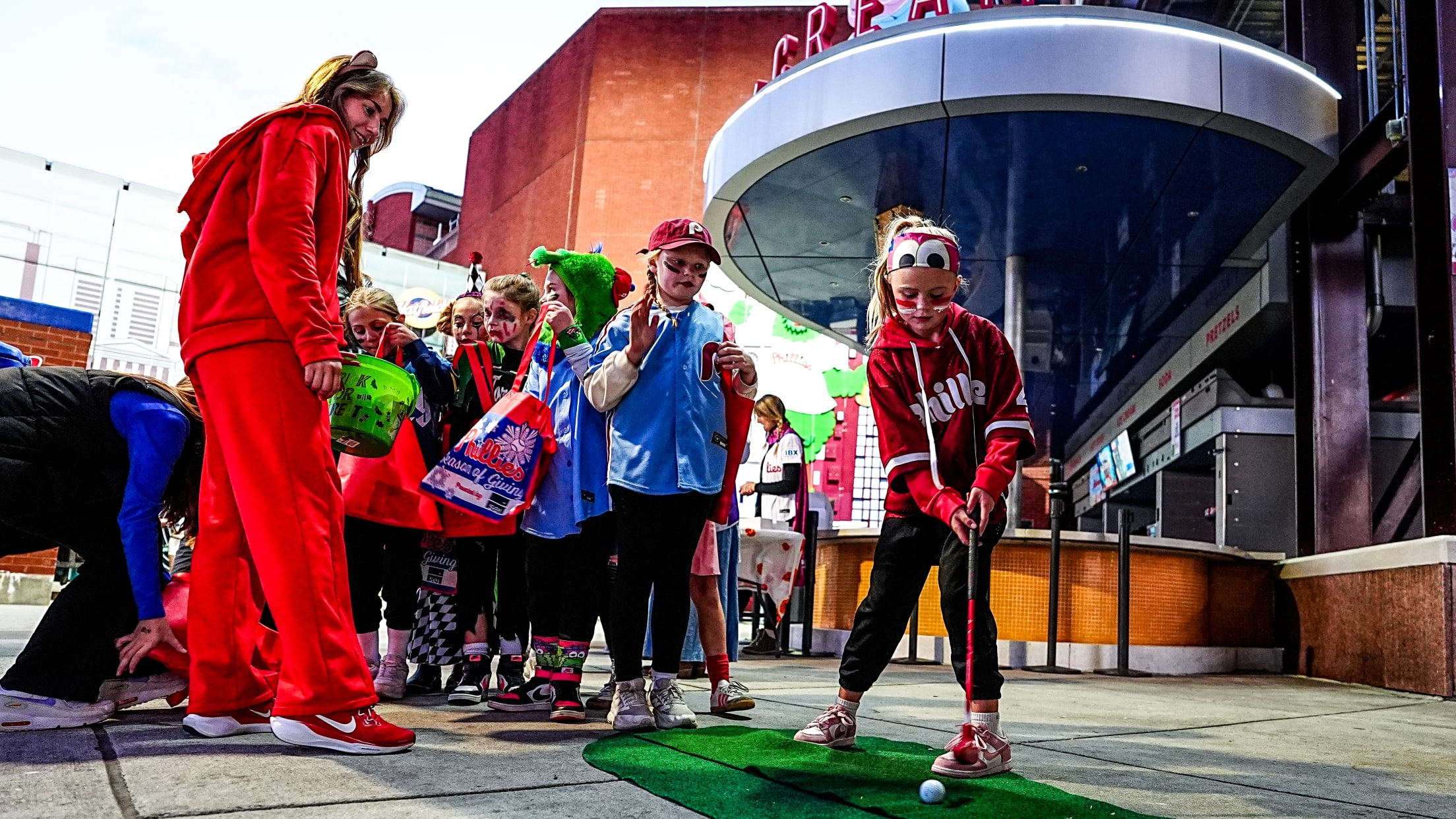 BallgirlsHalloweenParty09454