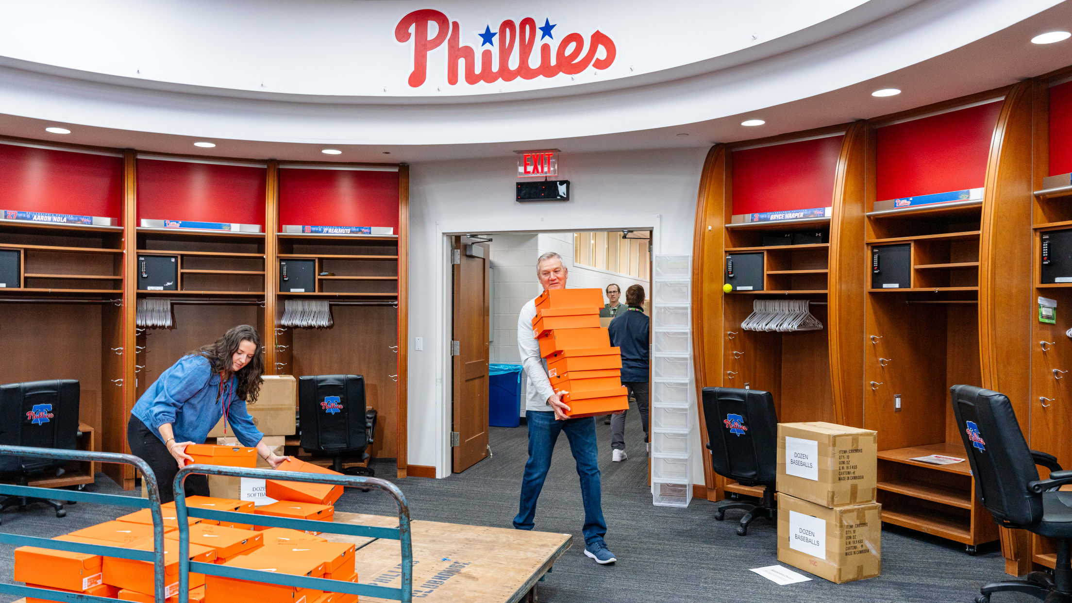 20260225_PIFBS-waterfalls-02