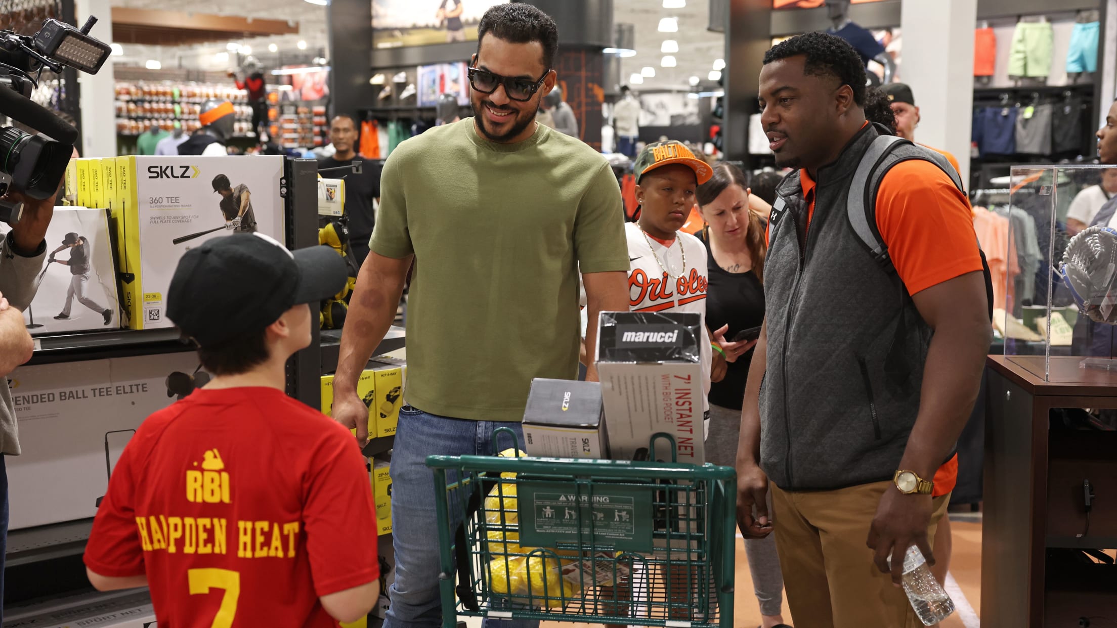 BAL-Giving-Tues-112224-015