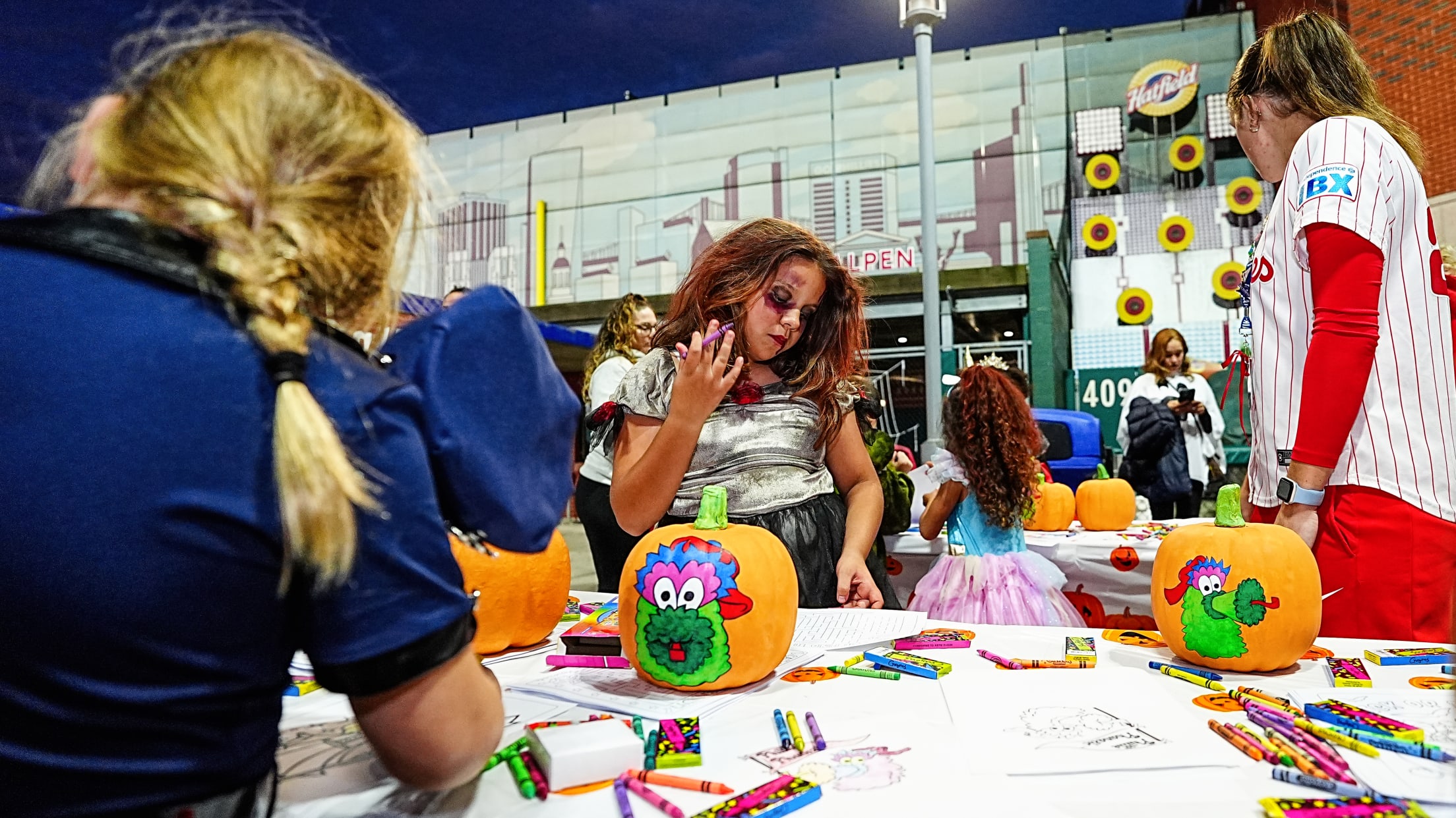 BallgirlsHalloweenParty163255