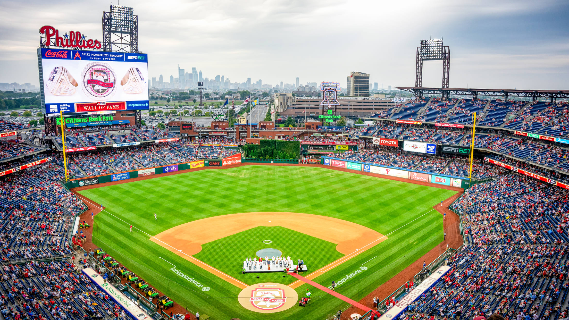 Photo Highlights from Toyota Phillies Alumni Weekend Philadelphia