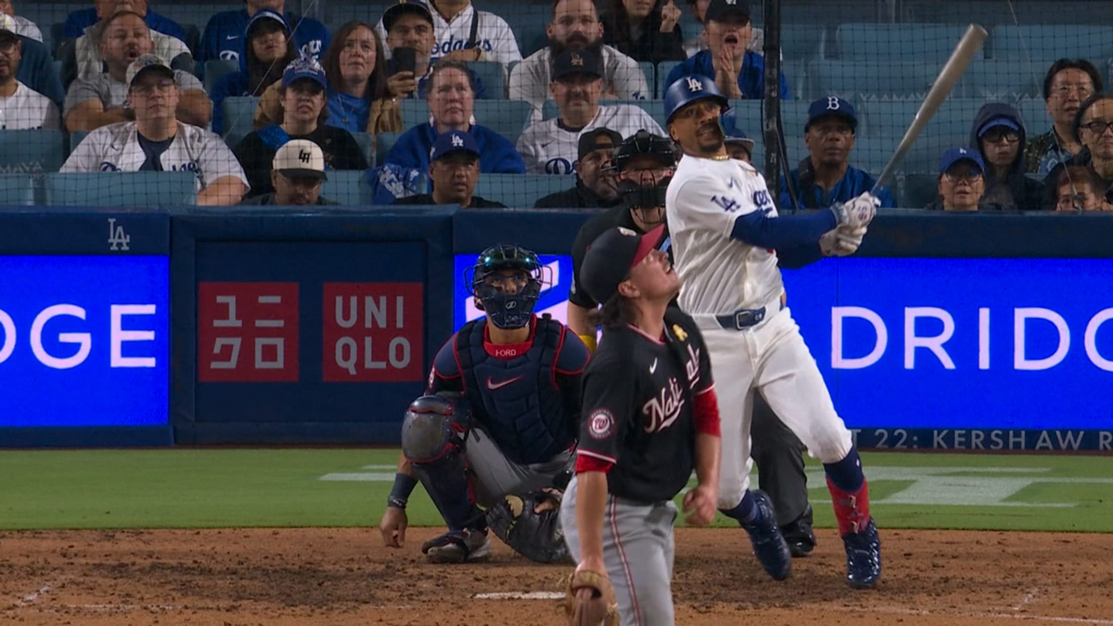 Mookie Betts le da la voltereta con jonrón 