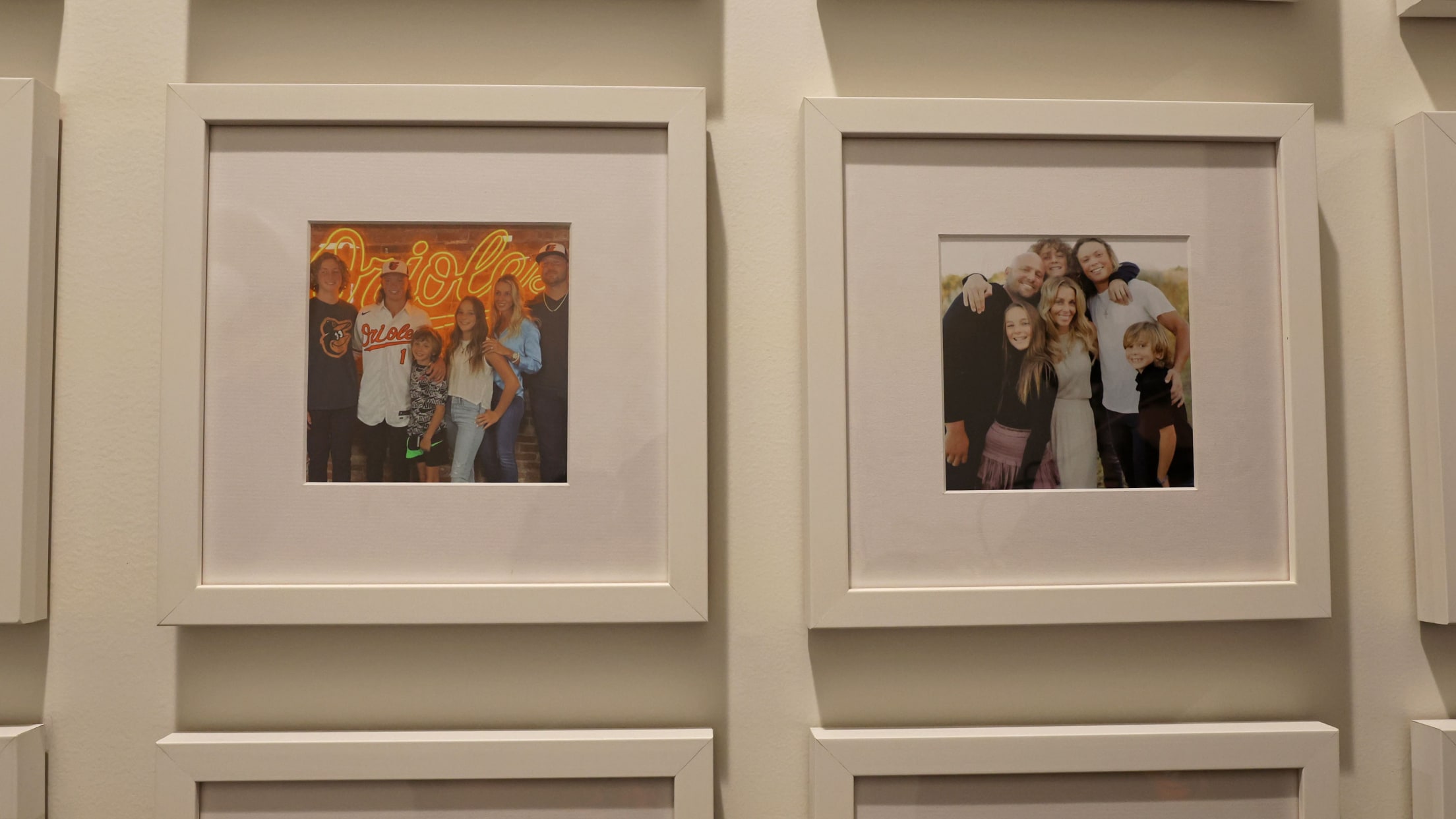 BAL-BI-021025-Holliday-Feature-035