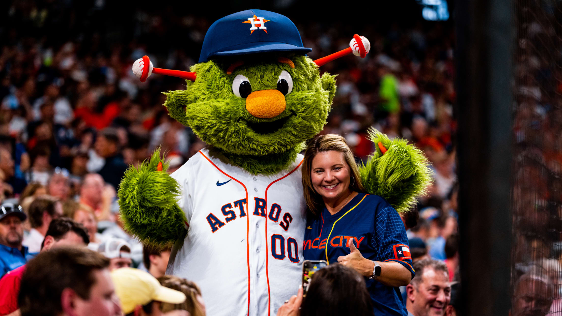 Astros are at home all weekend long! 🤘Wear your Astros gear tonight,  Friday, Saturday and Sunday…and get in free all night!…