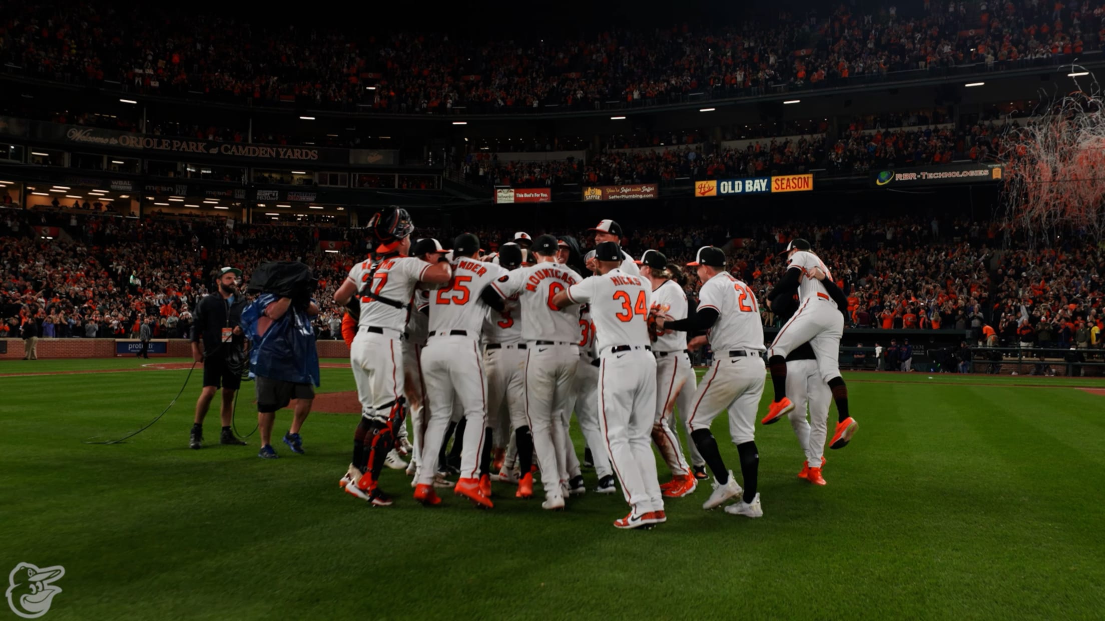 Mountcastle homers off Cease, Orioles hold off White Sox 5-3 - WTOP News