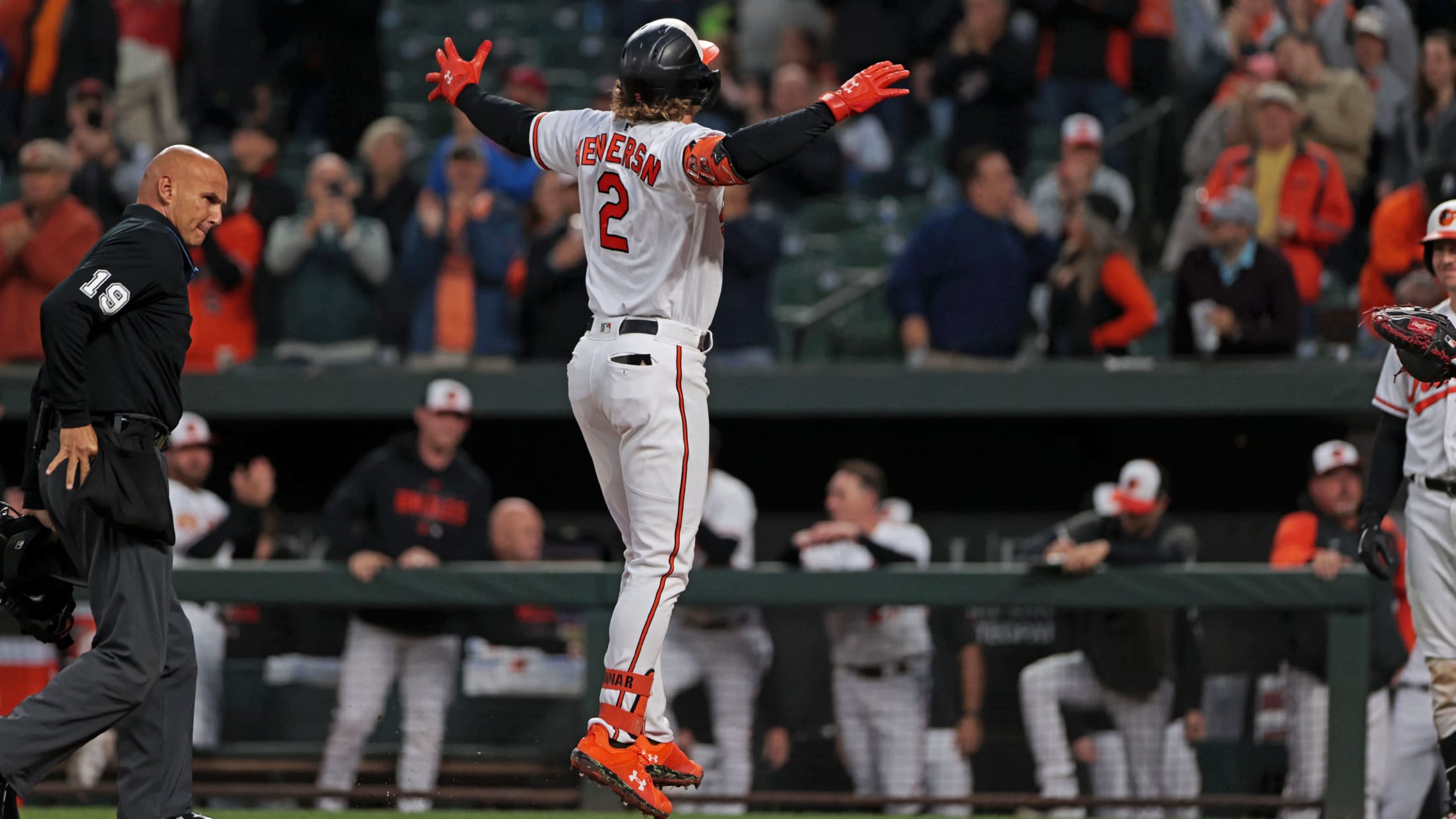 BAL- BI - Homestand In Focus - 1003 - 006