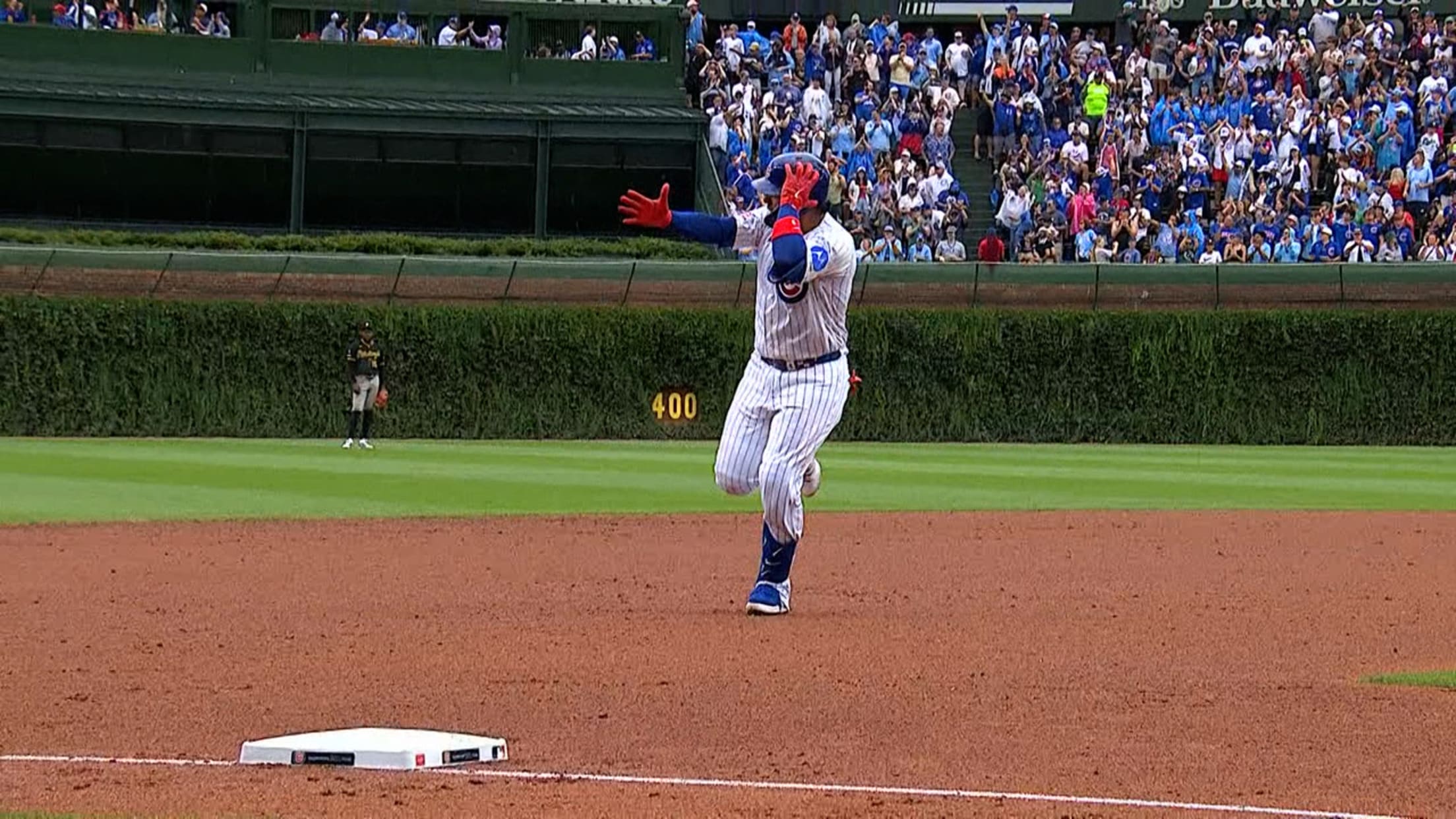 Miguel Amaya's two-run homer (6)