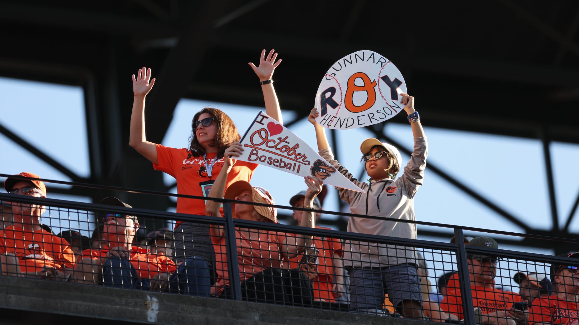 BAL- BI - Homestand In Focus - 1003 - 103