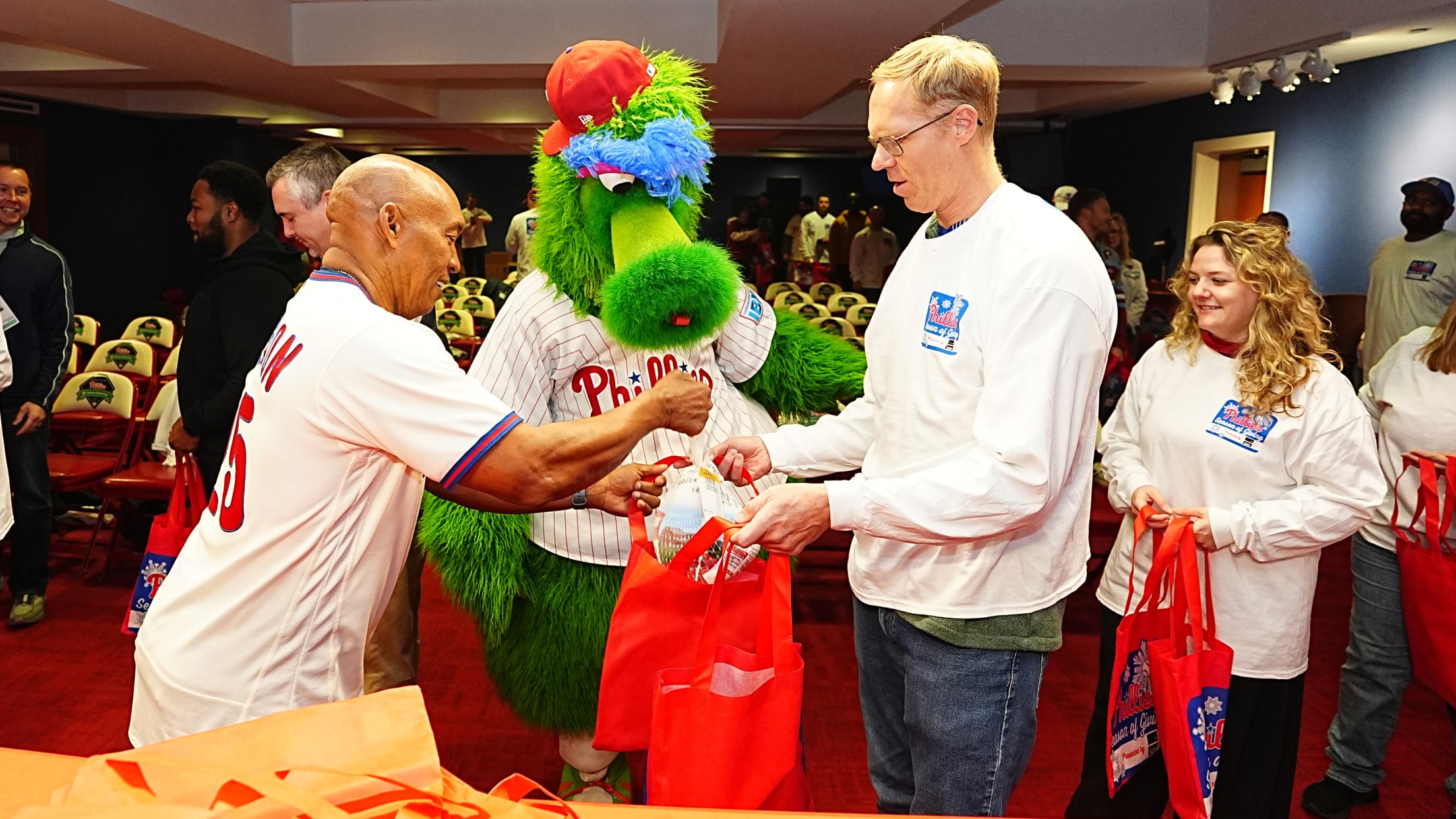 ThanksgivingTurkeyDrive172366