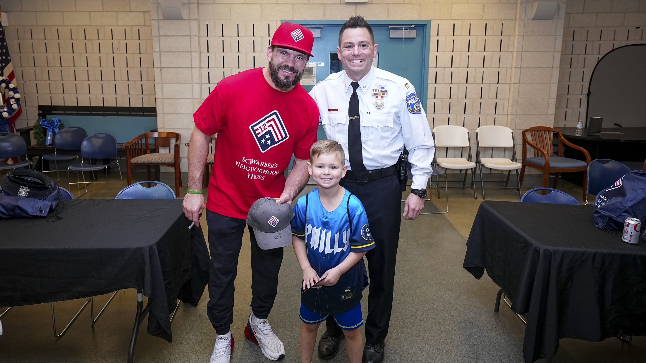 Schwarber_Neighborhood_Heroes13506
