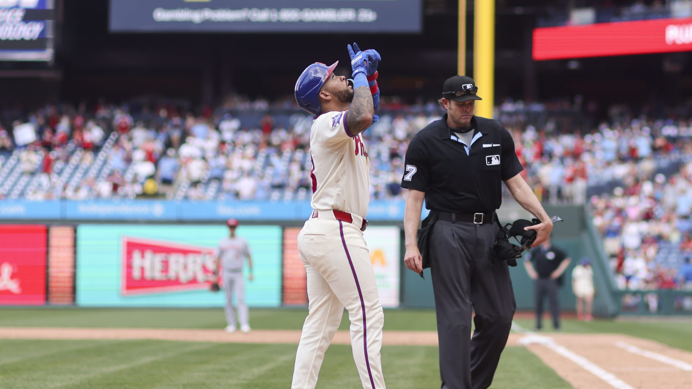 Edmundo Sosa's two-run home run (2)
