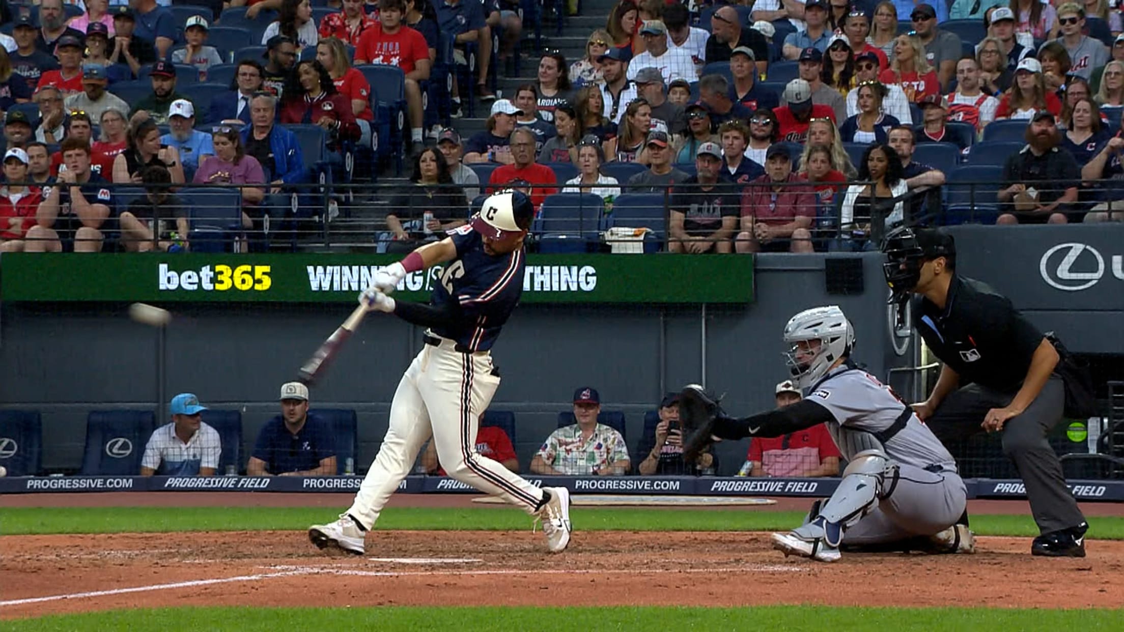 Steven Kwan's RBI single