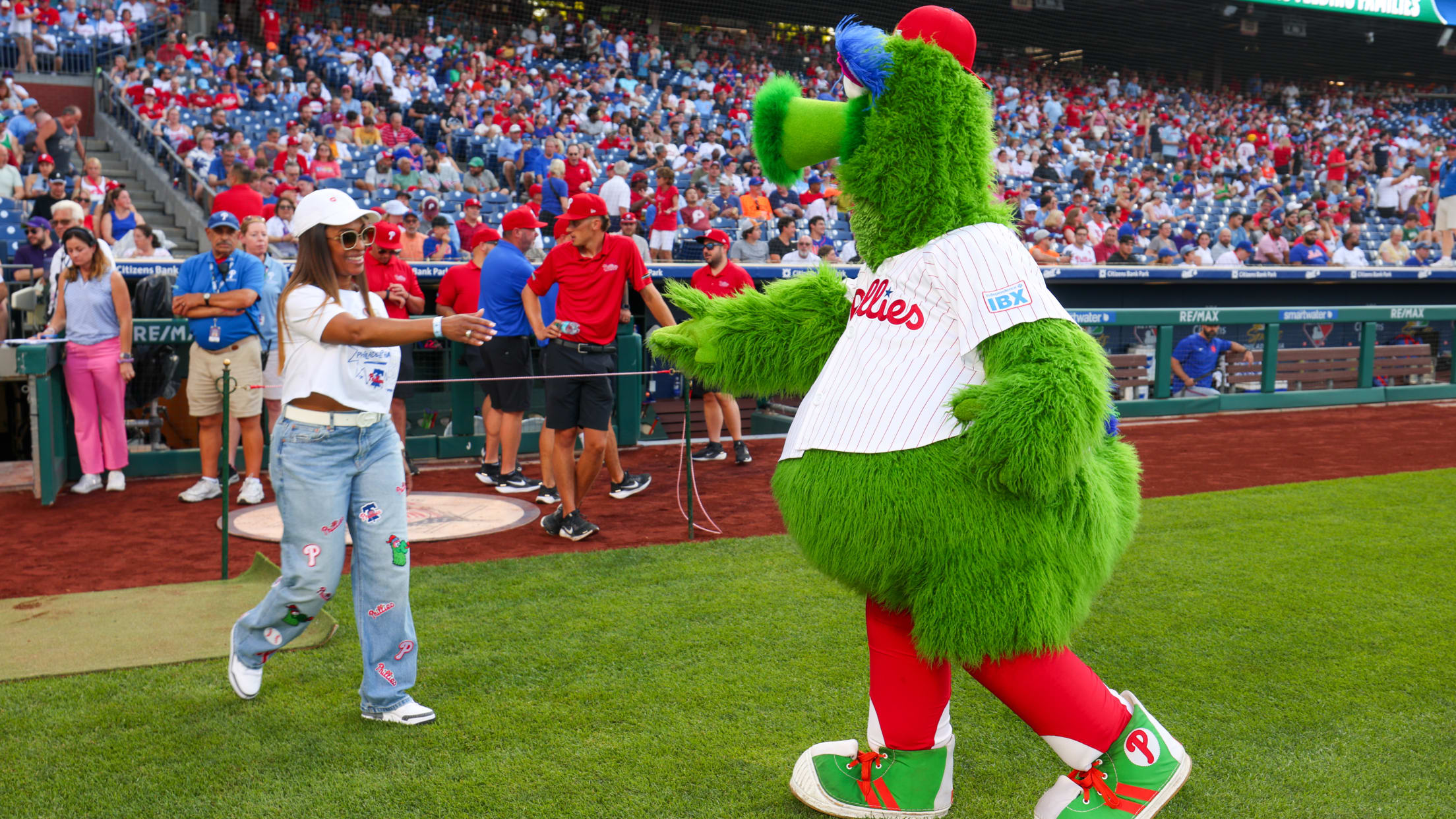 20250622_Phans Feeding Families sponsor intros-27