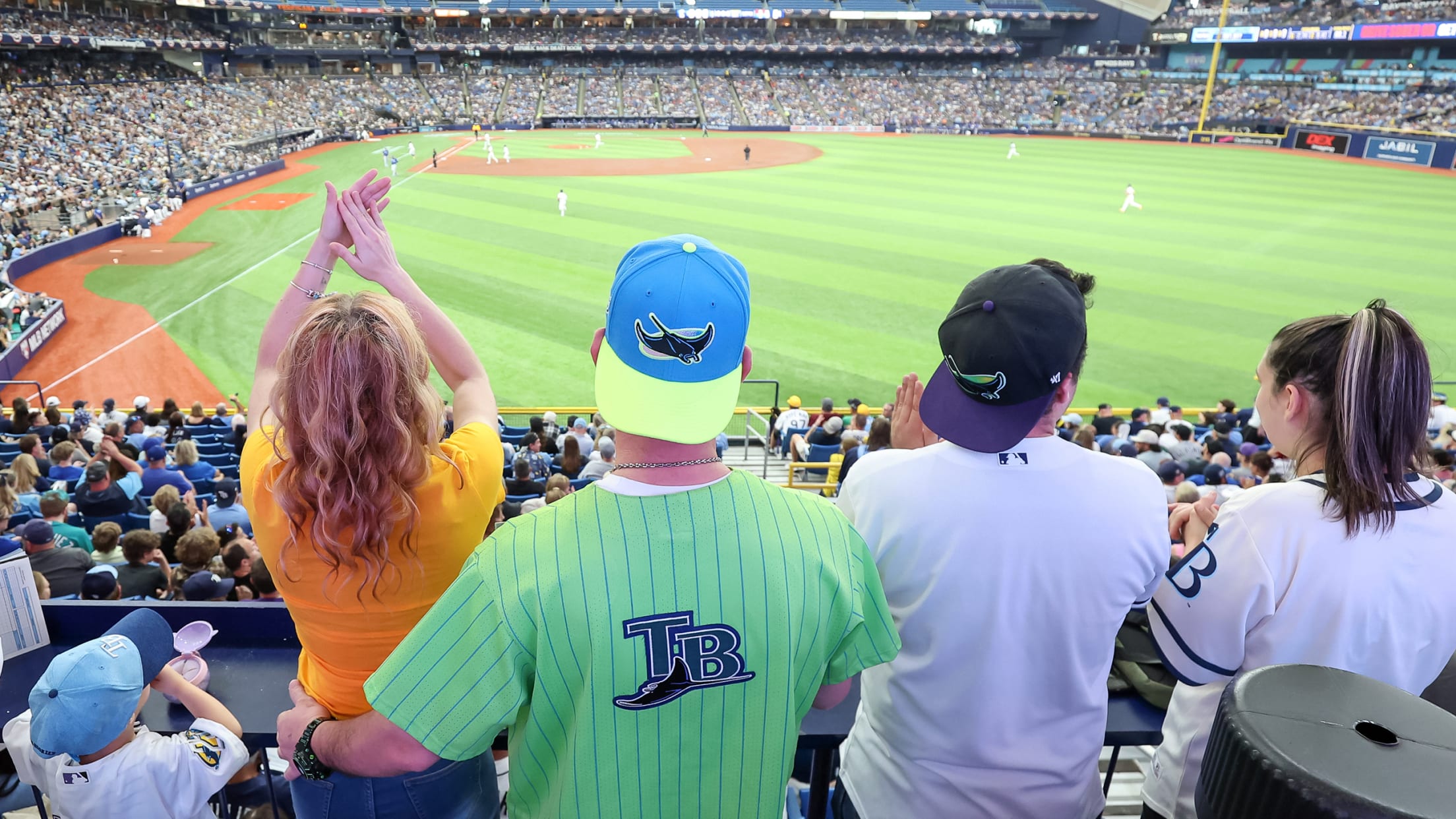 1 RAYS TROPICANA FIELD FANS 031226