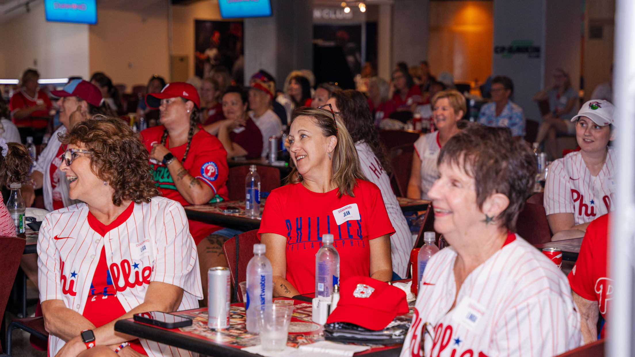 BehindtheDiamond00365