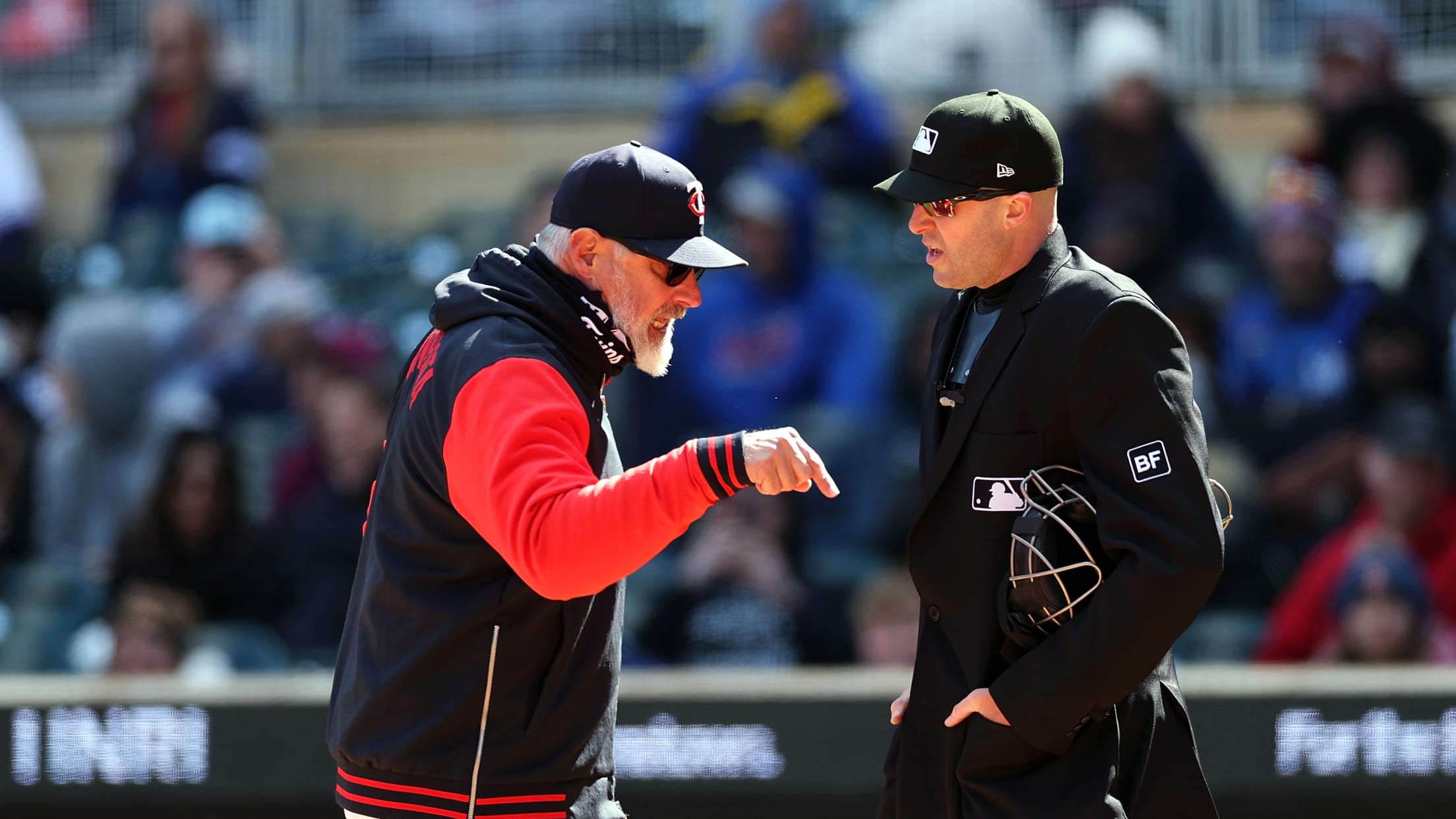 Derek Shelton es expulsado en la 7ma