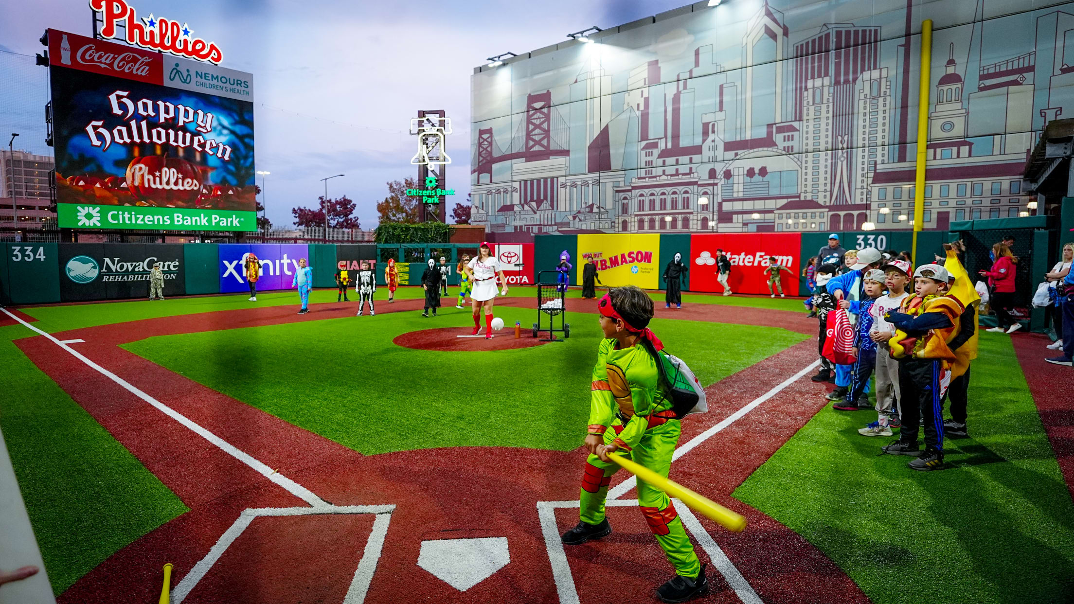 BallgirlsHalloweenParty06120