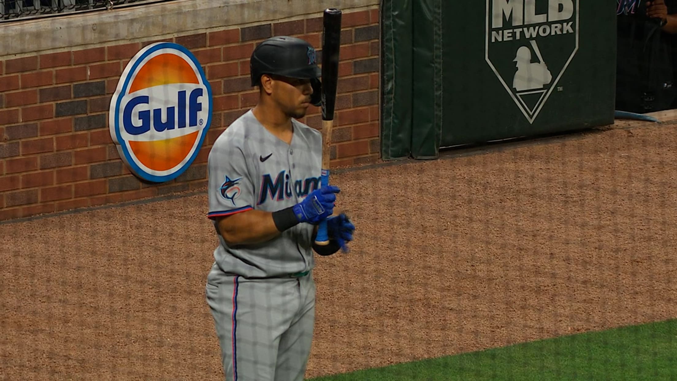 Connor Norby scores on fielder's choice