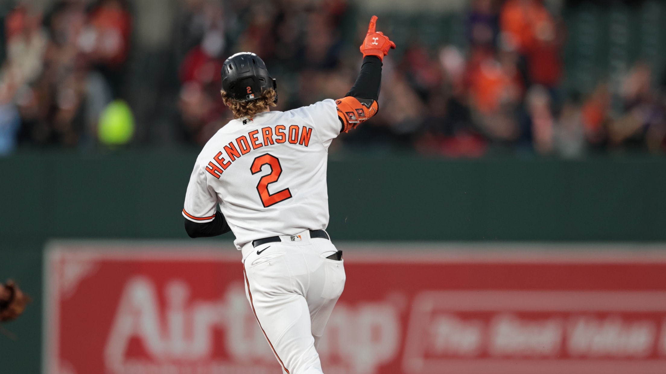 BAL- BI - Homestand In Focus - 1003 - 005