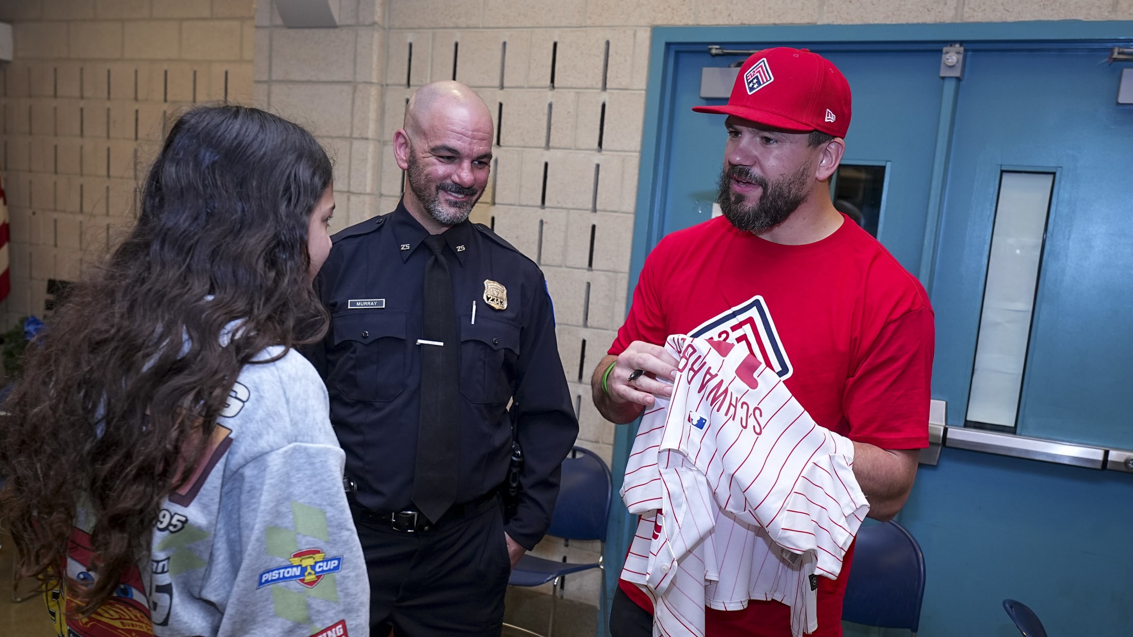 Schwarber_Neighborhood_Heroes13498