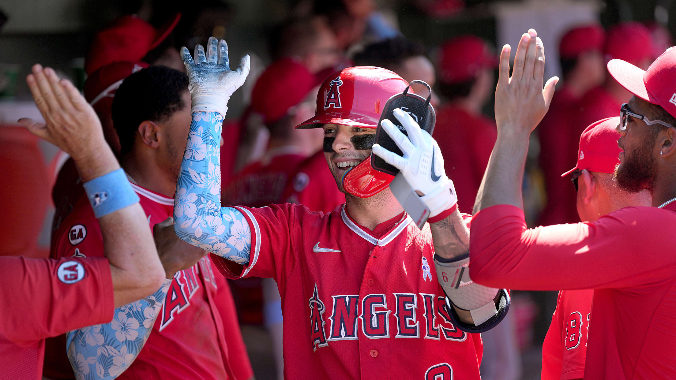 Zach Neto's go-ahead homer (17)