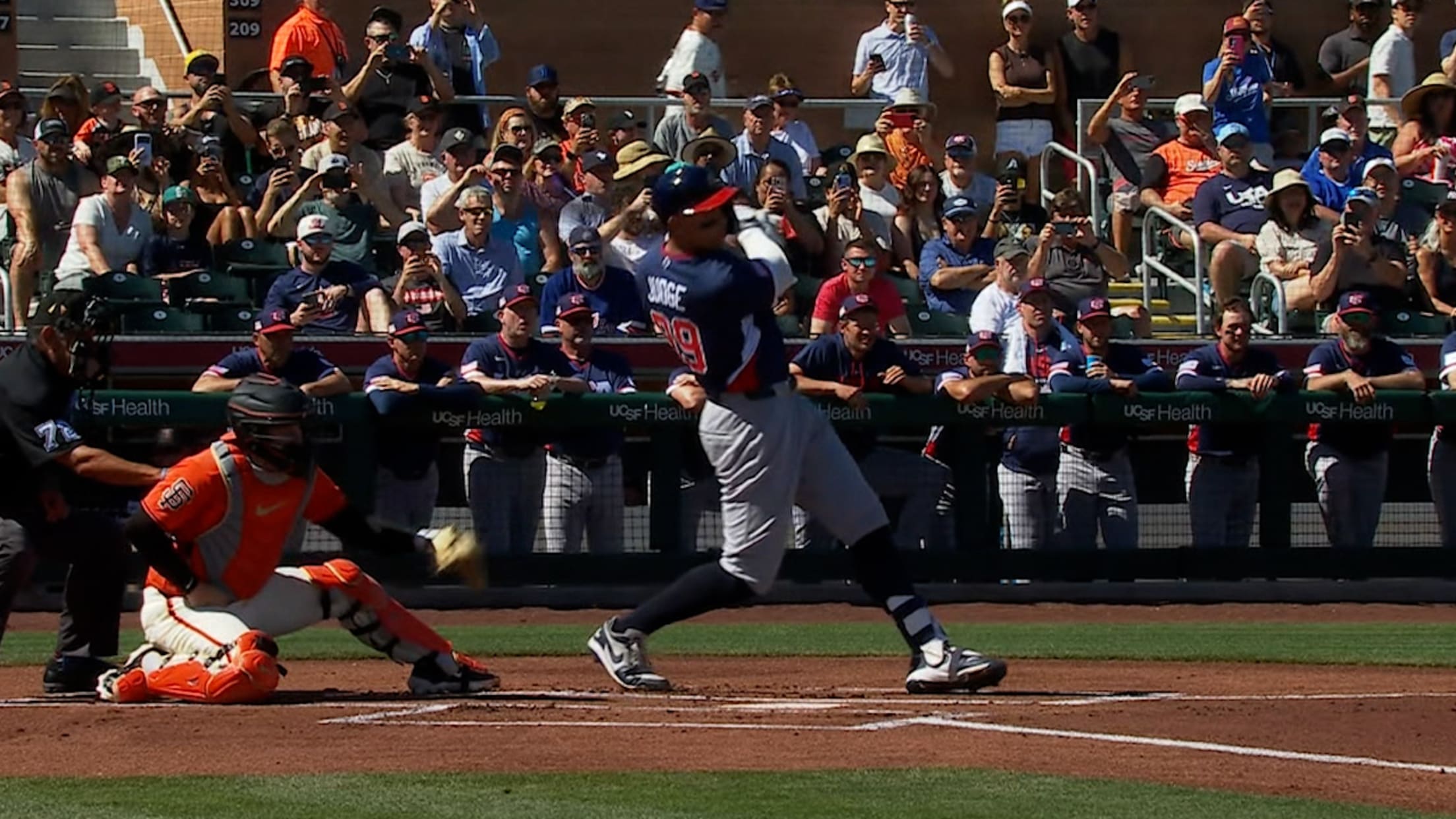 Aaron Judge's two-run single