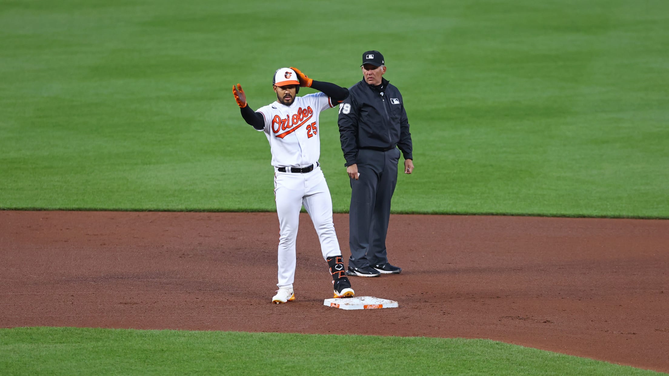 BAL-In Focus 0421 - 0426 Homestand - 051