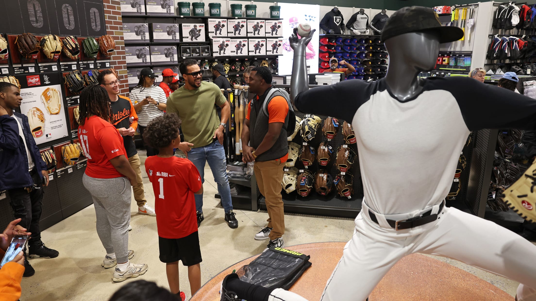 BAL-Giving-Tues-112224-039