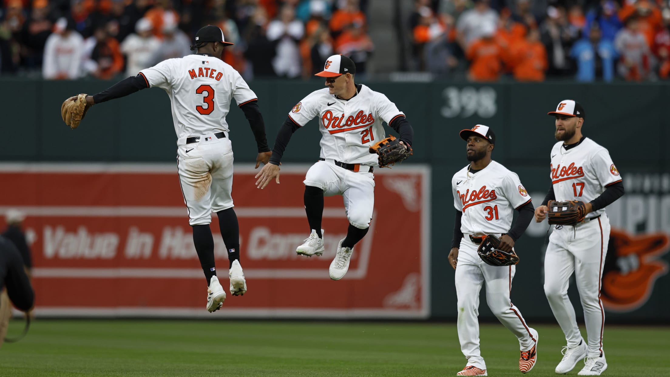 BAL-BI-040424-InFocus-Homestand-328-403-024