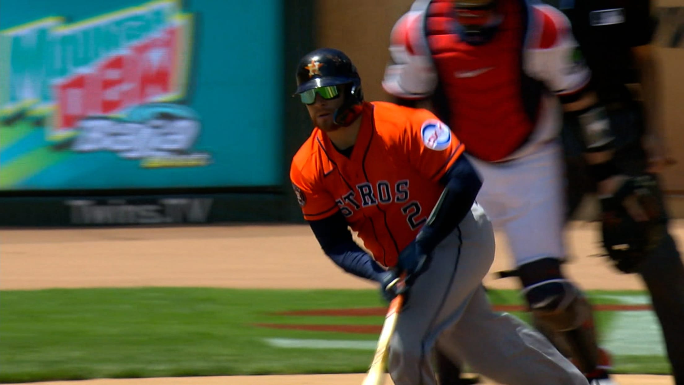 Christian Vázquez trae con hit