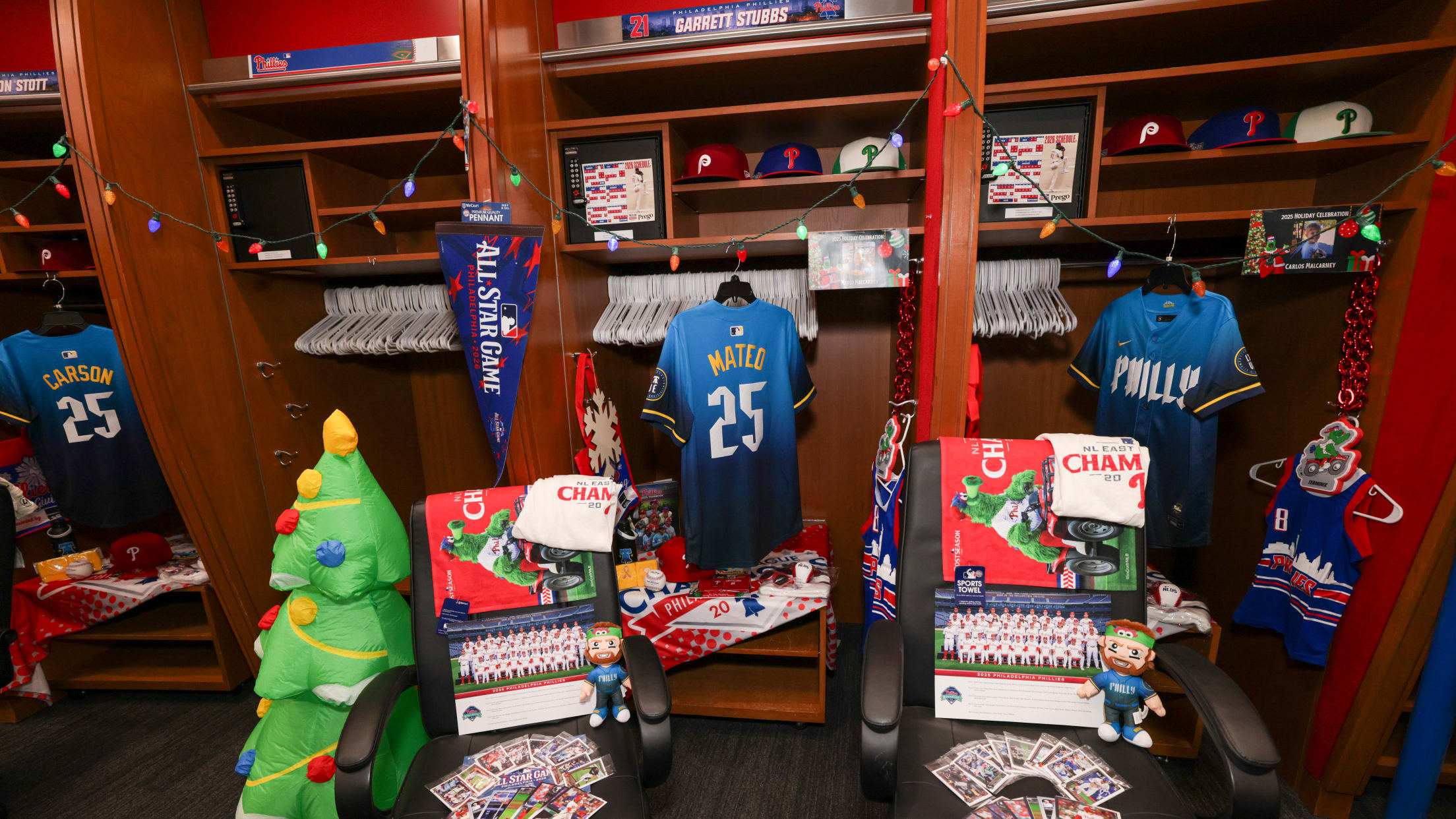 20251212_Ballgirls Holiday Party-4