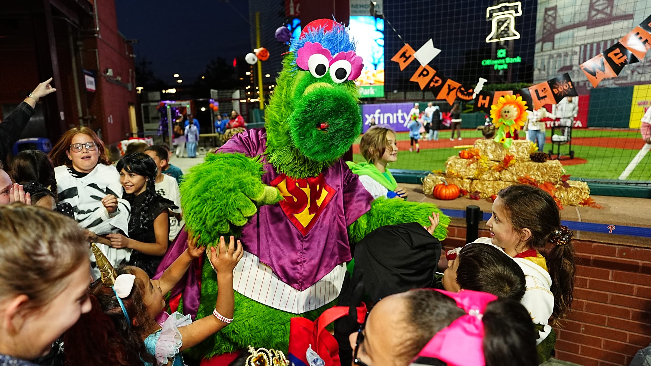 BallgirlsHalloweenParty163301