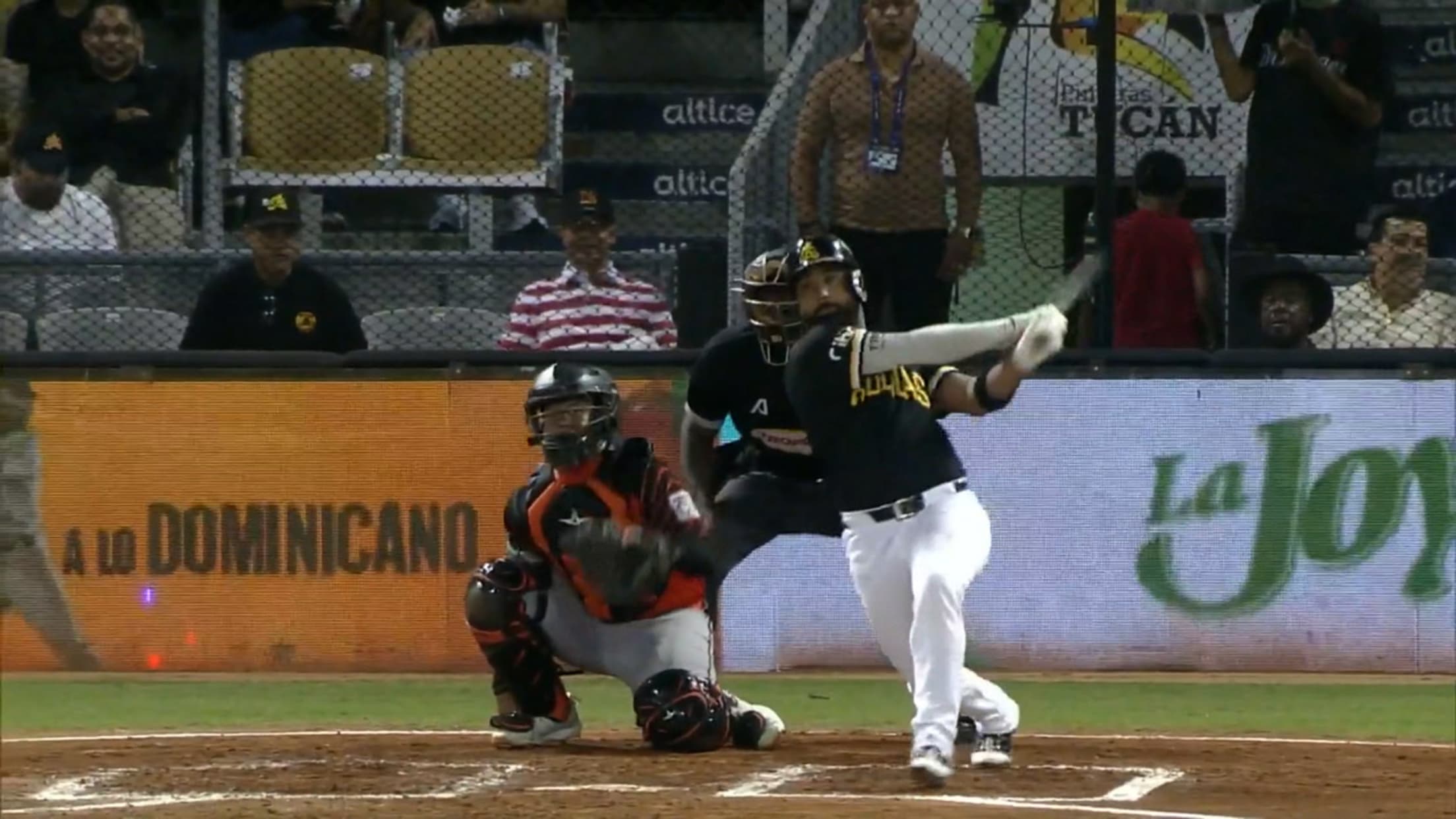 Ezequiel Durán batea 3 hits