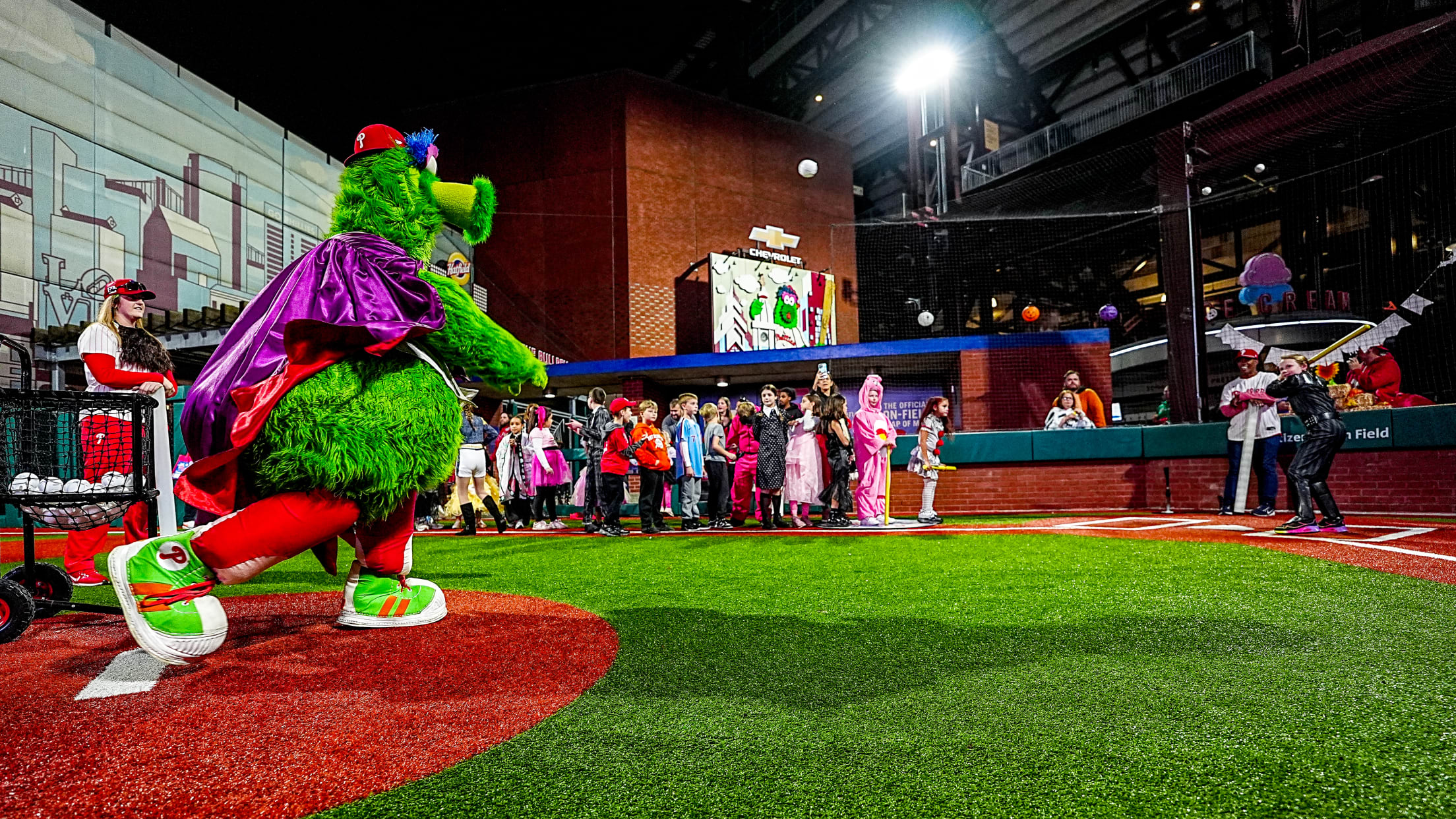 BallgirlsHalloweenParty163539