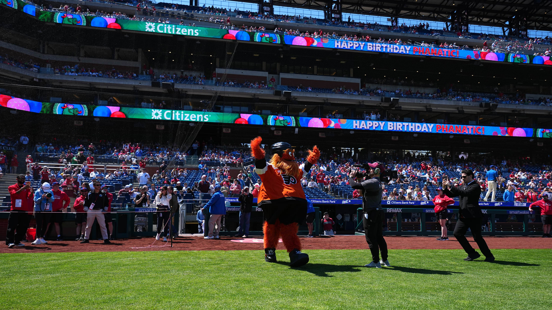 Phanatic_Birthday11513