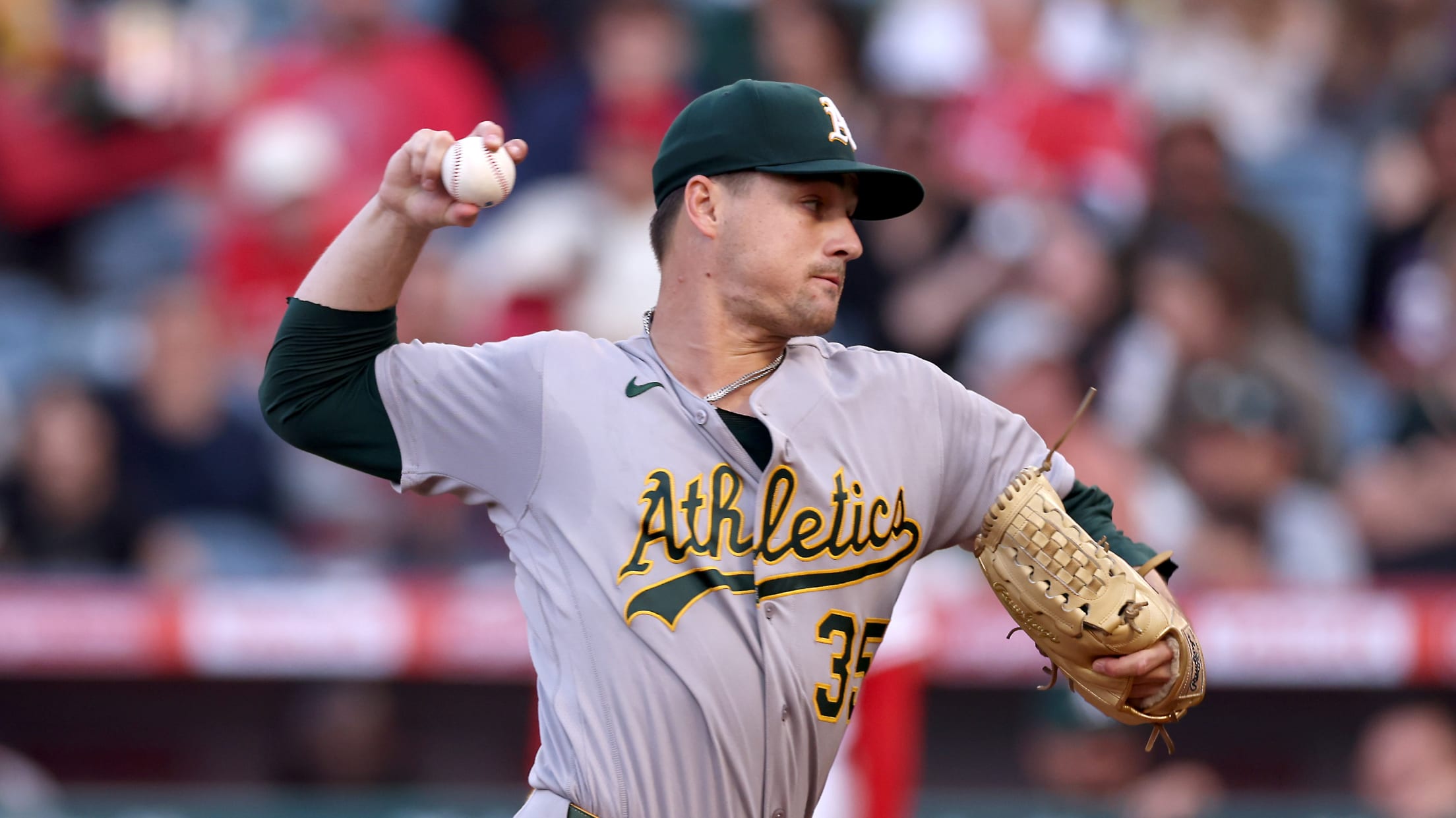 J.T. Ginn fans 10 in no-no bid