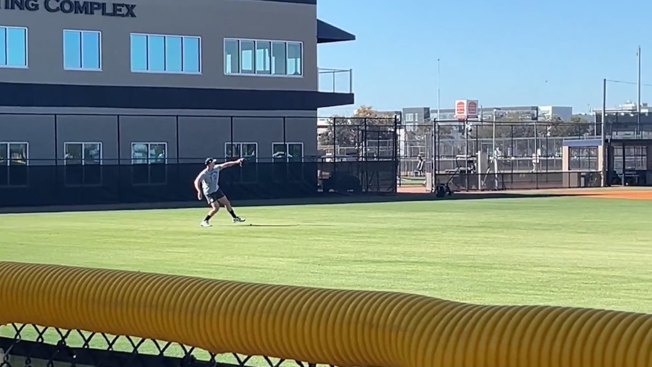 Aaron Judge throws to home from right field